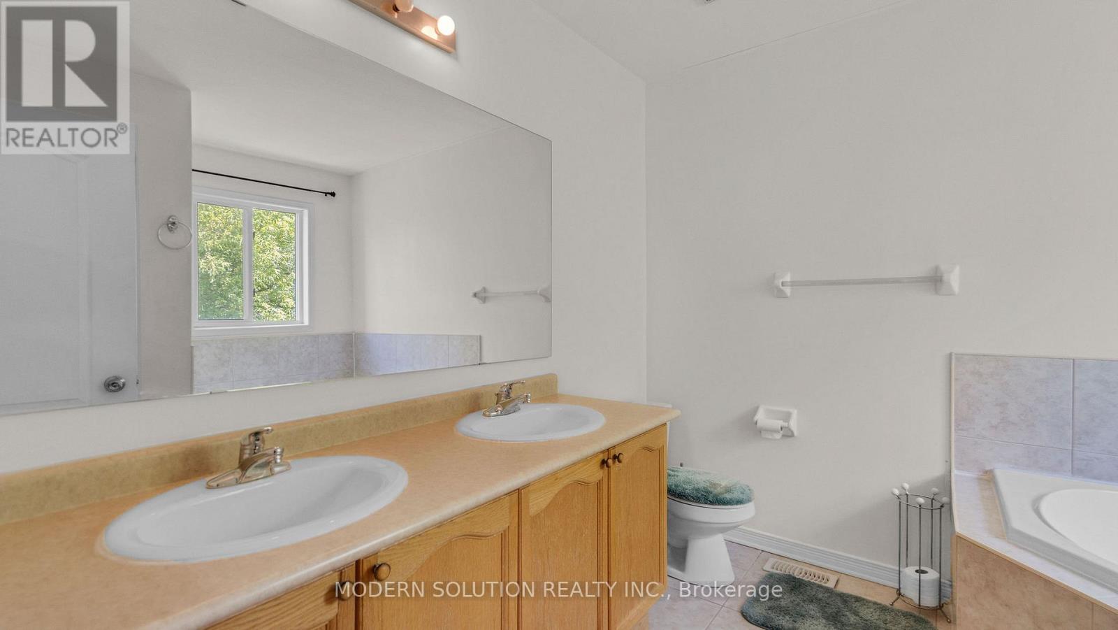 86 Lebovic Drive, Richmond Hill, Ontario  L4E 5C1 - Photo 23 - N12512600