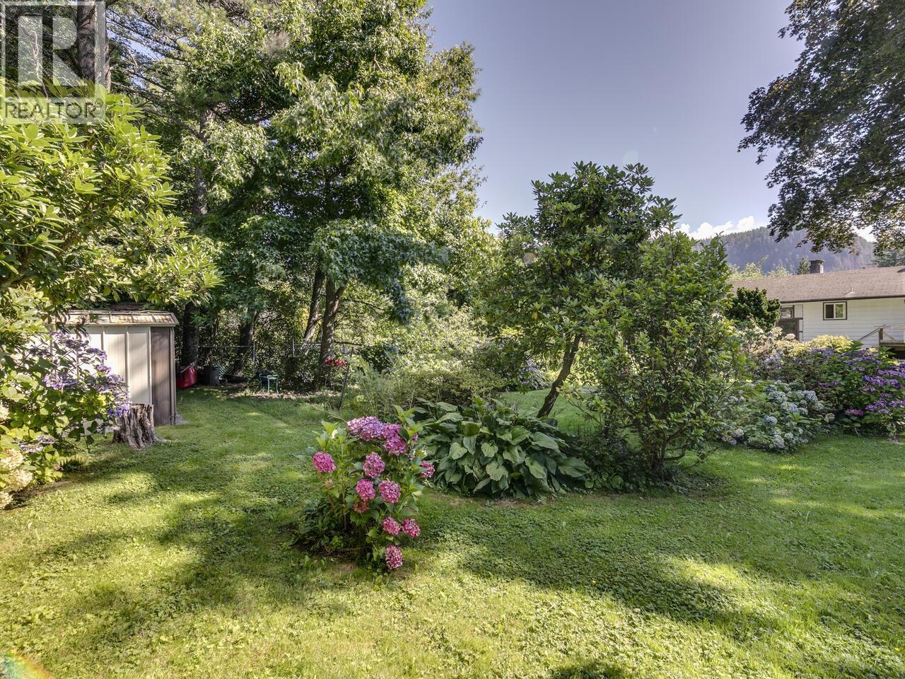 41587 Grant Road, Squamish, British Columbia V0N 1H0 - Photo 32 - R3064969