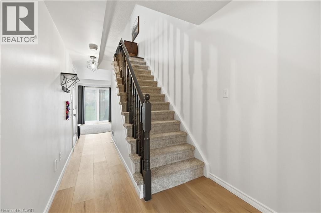 470 Beach Boulevard Unit# 45, Hamilton, Ontario  L8H 6X2 - Photo 5 - 40785312