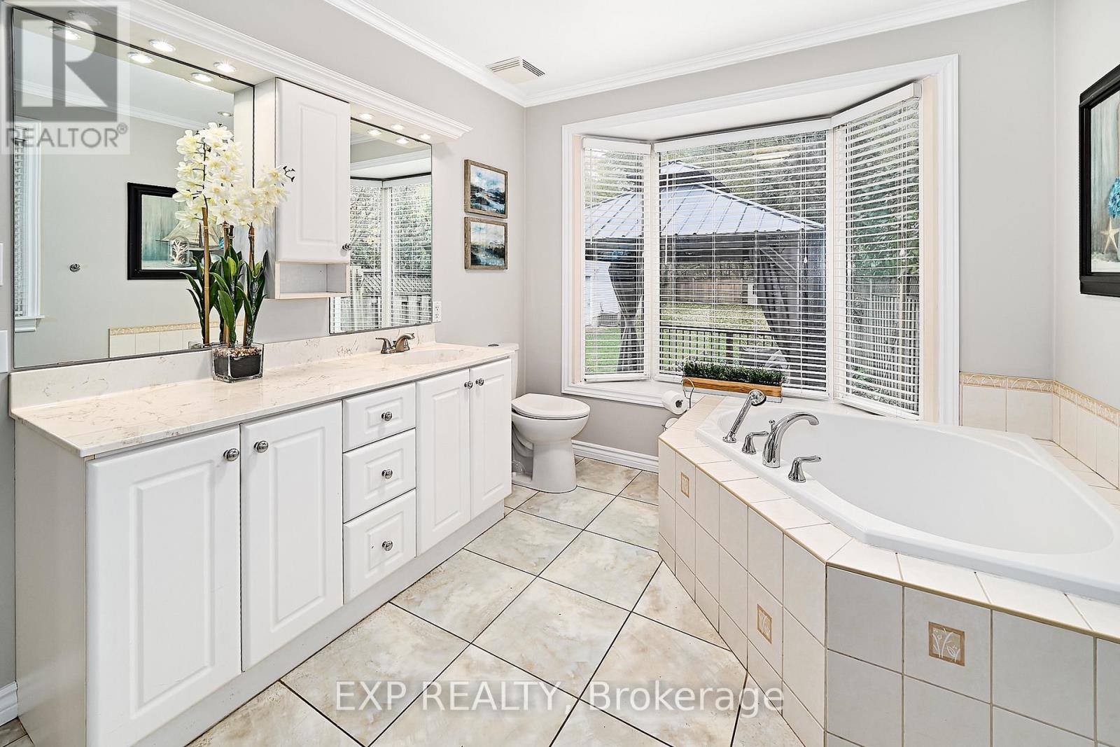 17 Eastwood Avenue N, Oshawa, Ontario  L1G 3Y5 - Photo 25 - E12511878