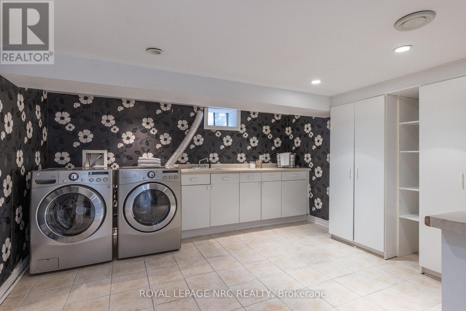 57 Hillcrest Avenue, St. Catharines, Ontario L2R 4Y3 - Photo 43 - X12511048