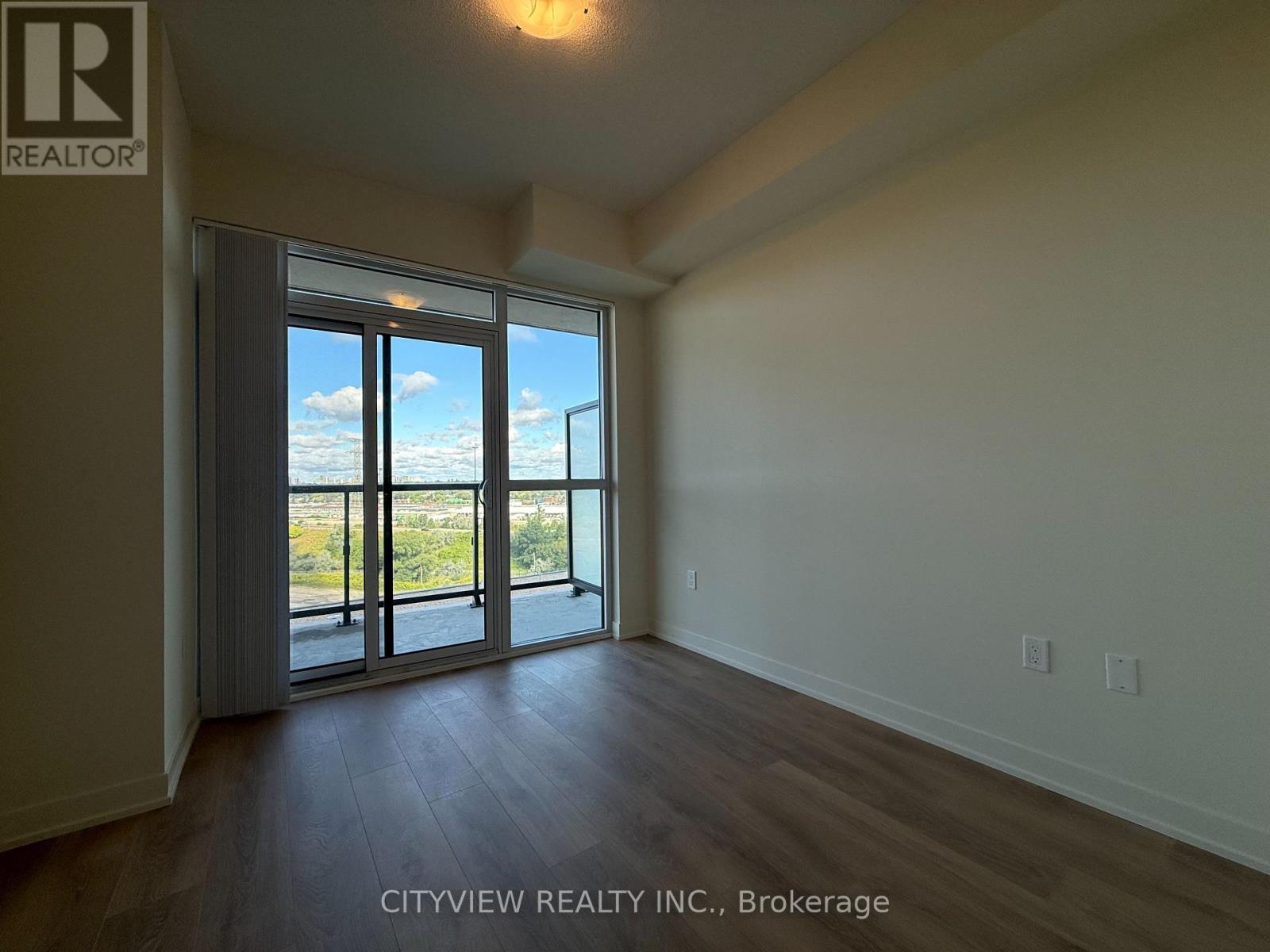 1508 - 38 Annie Craig Drive, Toronto, Ontario  M8Z 0B4 - Photo 2 - W12512314