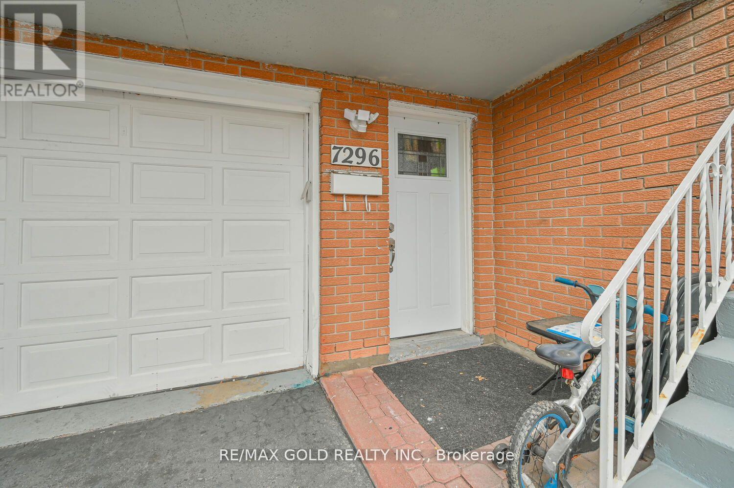 7296 Sigsbee Drive, Mississauga, Ontario  L4T 4A2 - Photo 29 - W12512332