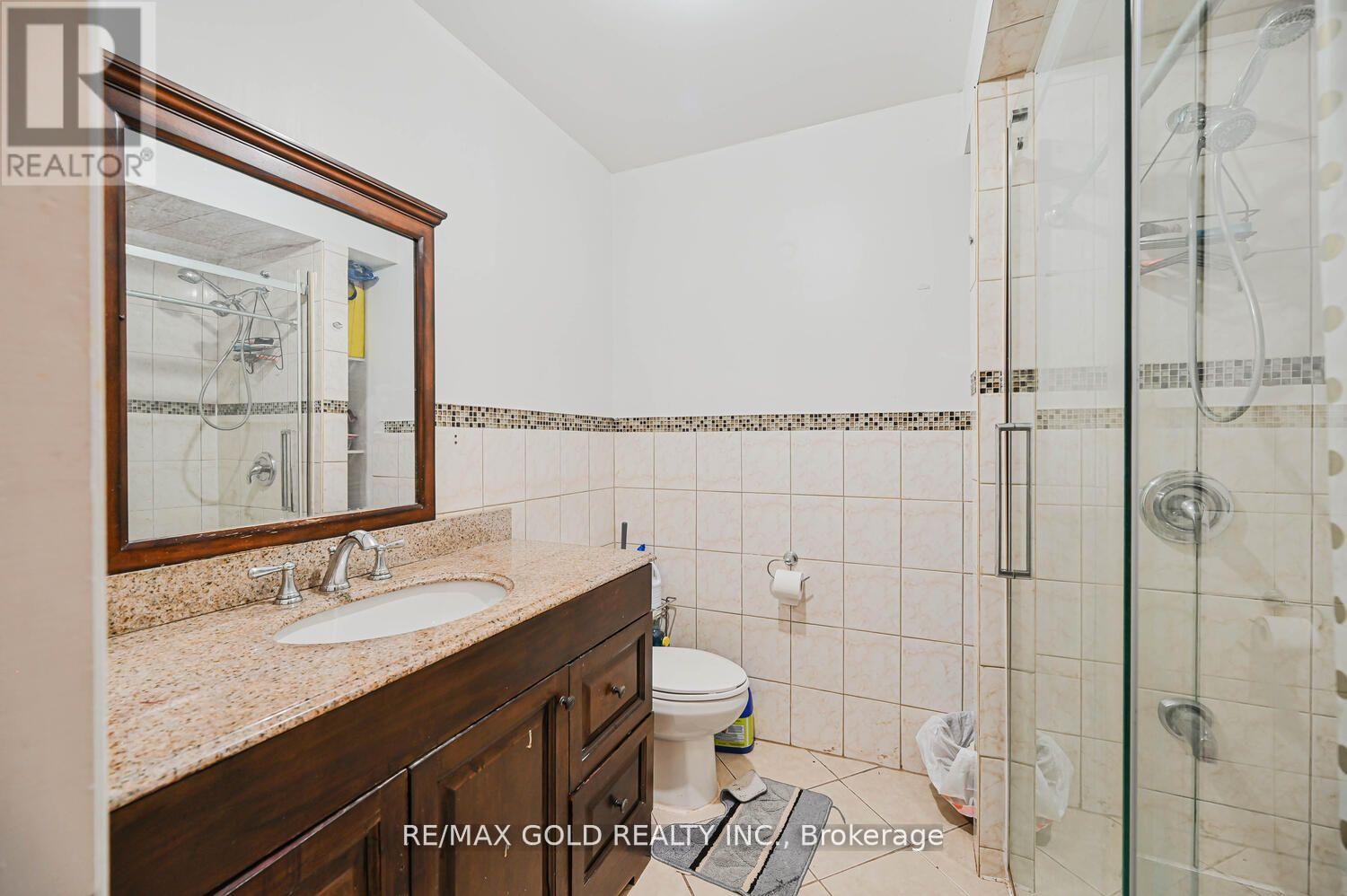 7296 Sigsbee Drive, Mississauga, Ontario  L4T 4A2 - Photo 47 - W12512332