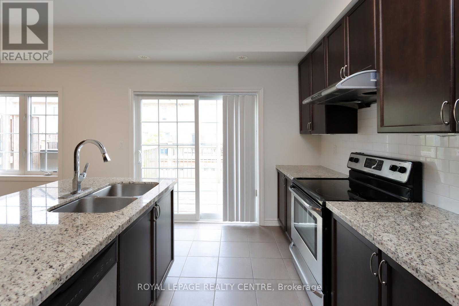 4 - 3190 Boxford Crescent, Mississauga, Ontario  L5M 0A4 - Photo 17 - W12512366