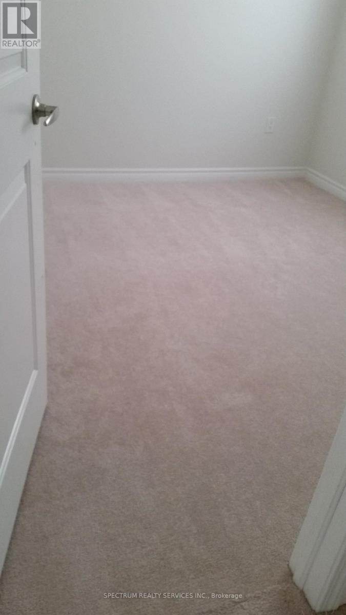 669 Gibson Crescent, Milton, Ontario  L9T 8Z6 - Photo 11 - W12512382