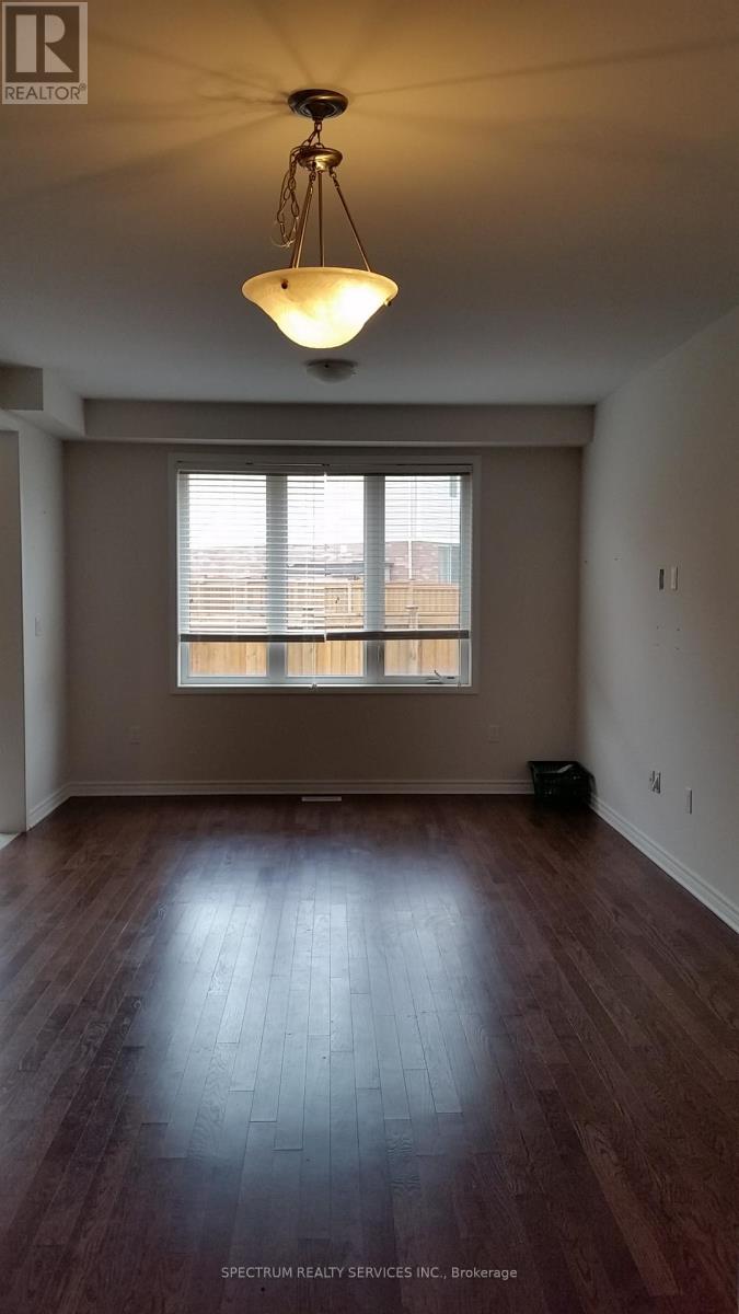 669 Gibson Crescent, Milton, Ontario  L9T 8Z6 - Photo 6 - W12512382