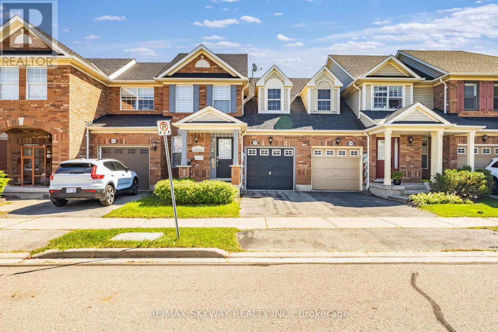 1570 CARTWRIGHT CRESCENT, Milton, Ontario
