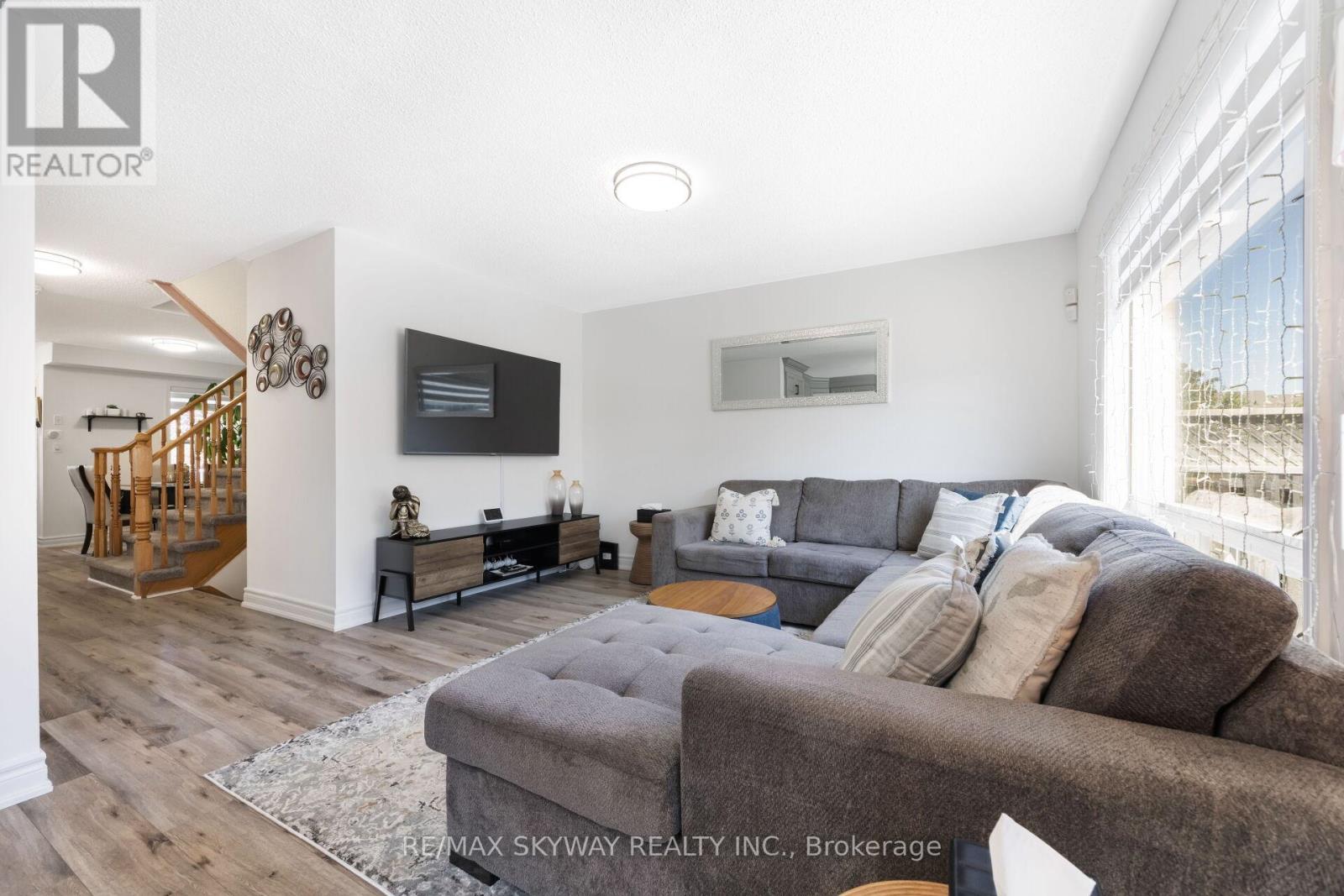 1570 Cartwright Crescent, Milton, Ontario  L9T 5N5 - Photo 16 - W12512440