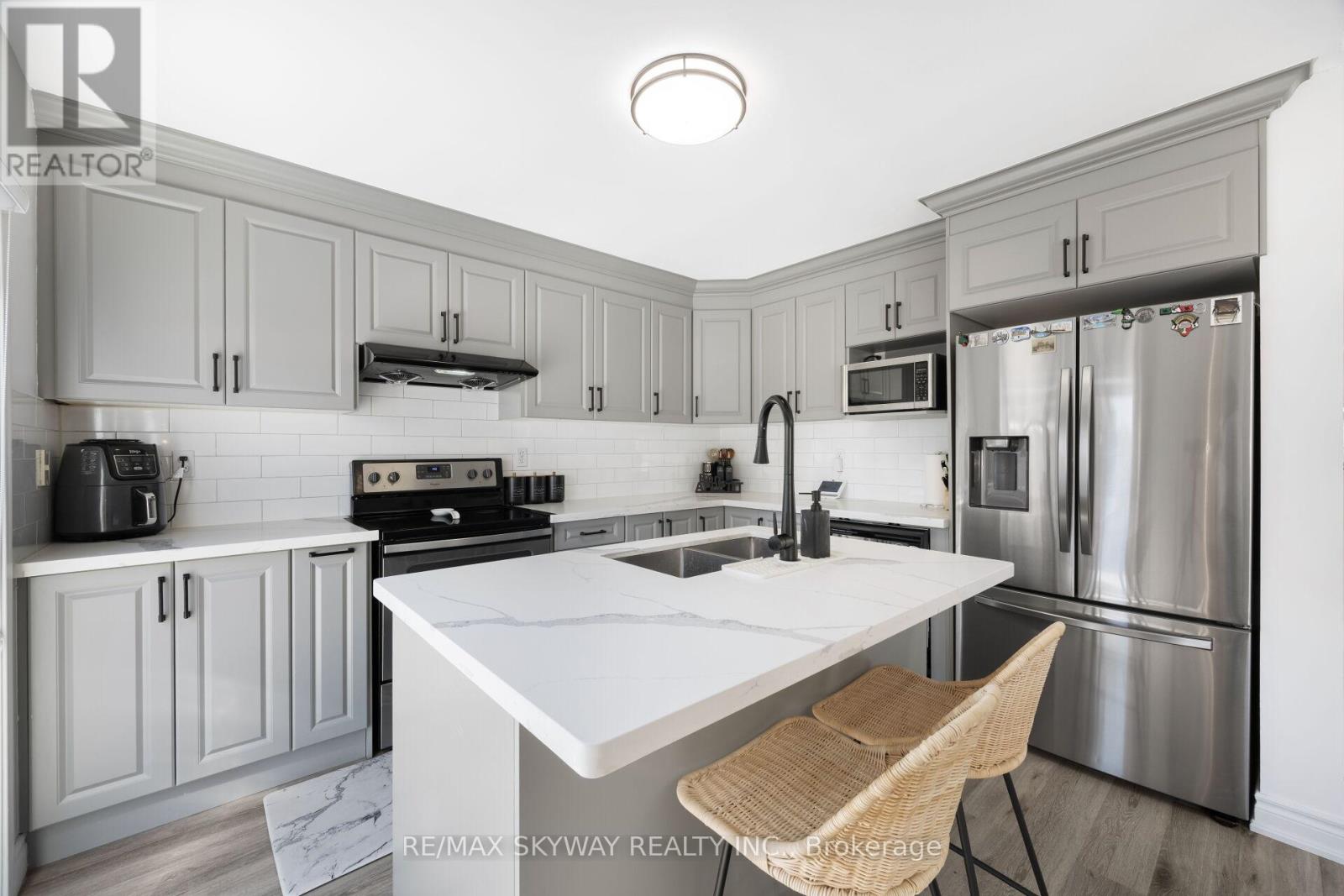 1570 Cartwright Crescent, Milton, Ontario  L9T 5N5 - Photo 20 - W12512440