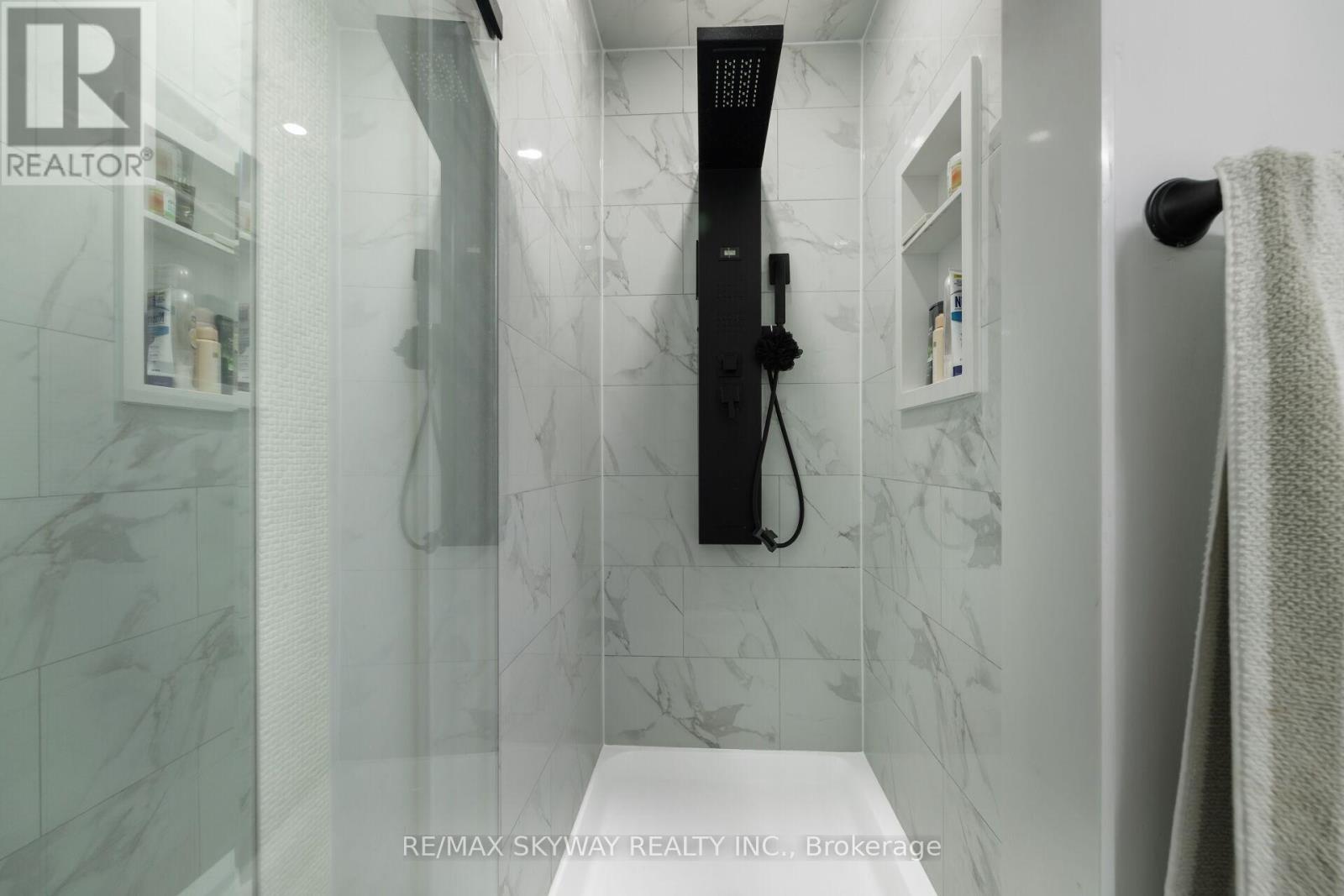 1570 Cartwright Crescent, Milton, Ontario  L9T 5N5 - Photo 31 - W12512440