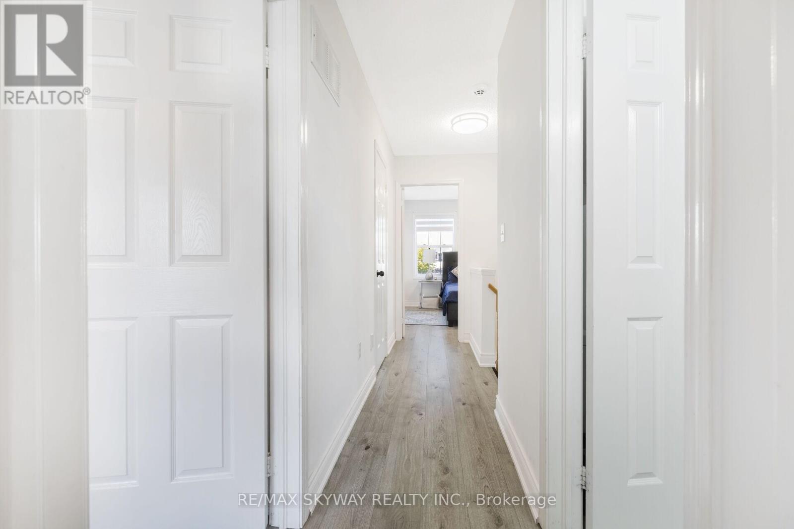 1570 Cartwright Crescent, Milton, Ontario  L9T 5N5 - Photo 38 - W12512440