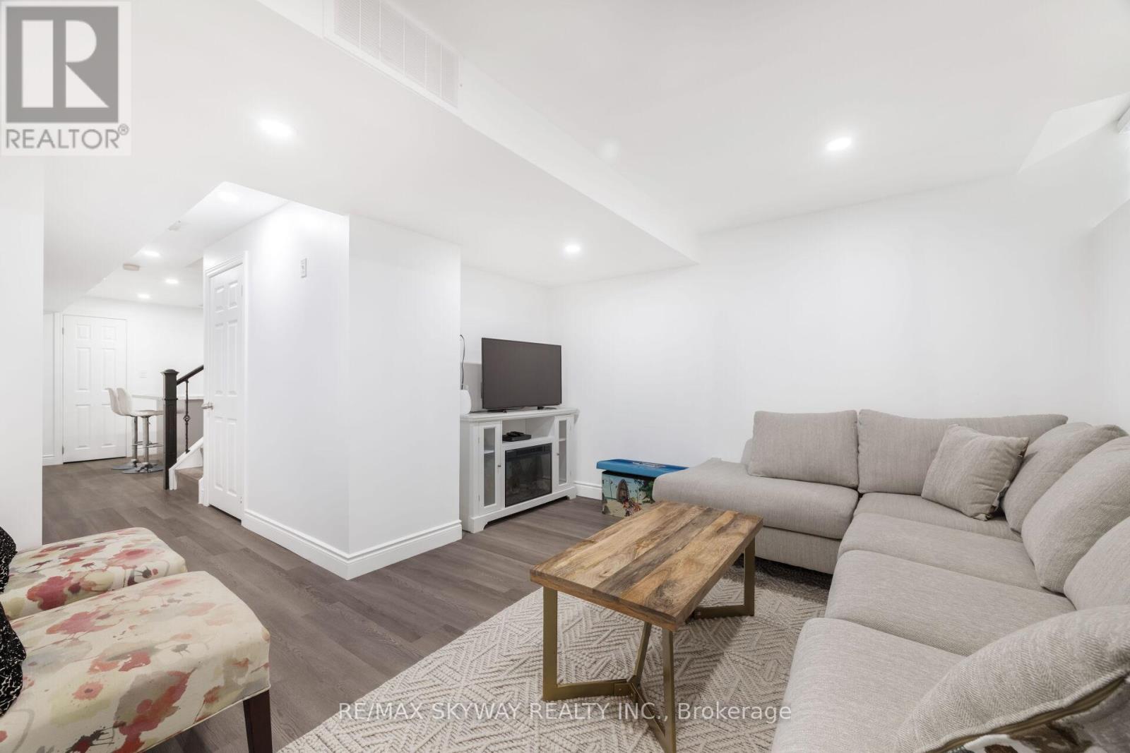 1570 Cartwright Crescent, Milton, Ontario  L9T 5N5 - Photo 42 - W12512440