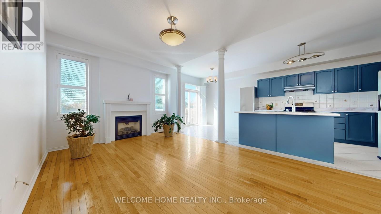 33 Fred Young Drive, Toronto, Ontario  M3L 0A1 - Photo 3 - W12512444