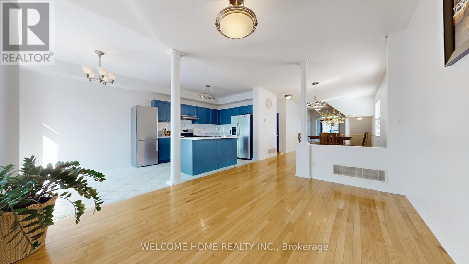 33 Fred Young Drive, Toronto, Ontario  M3L 0A1 - Photo 4 - W12512444