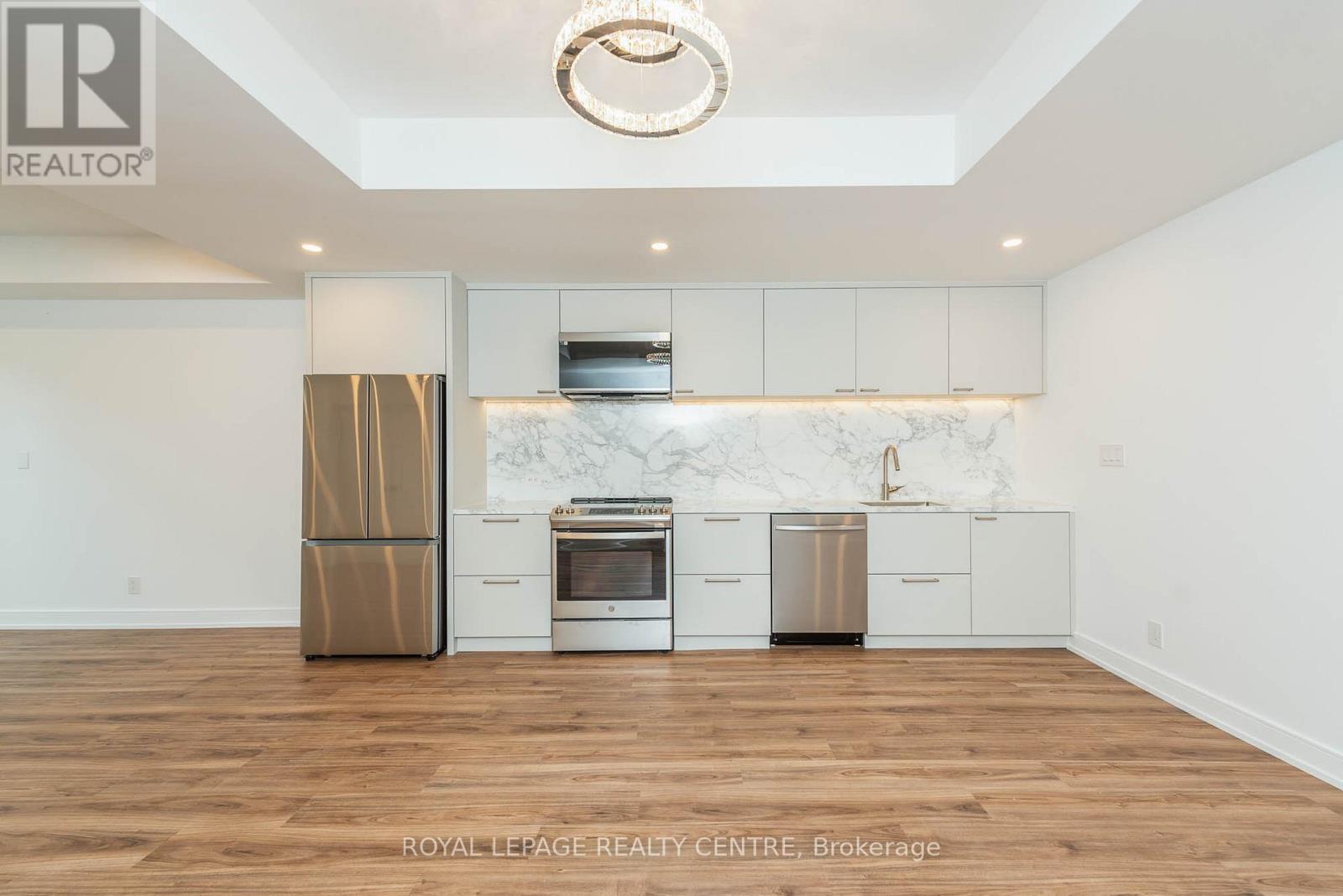 Basement - 2421 Arbordale Drive, Mississauga, Ontario  L5A 2M8 - Photo 8 - W12512452