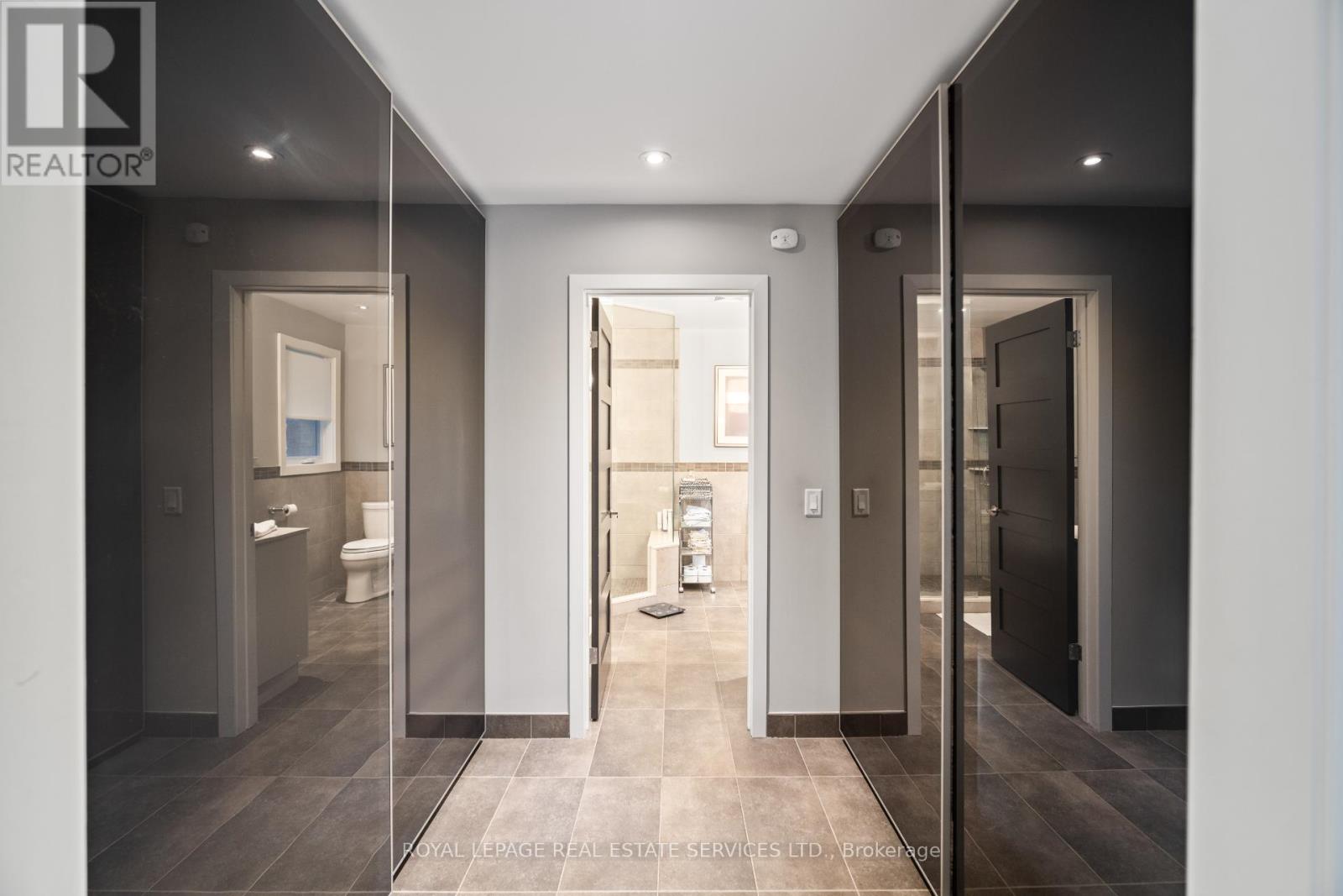 3 Friars Lane, Toronto, Ontario  M9A 1T6 - Photo 21 - W12512504