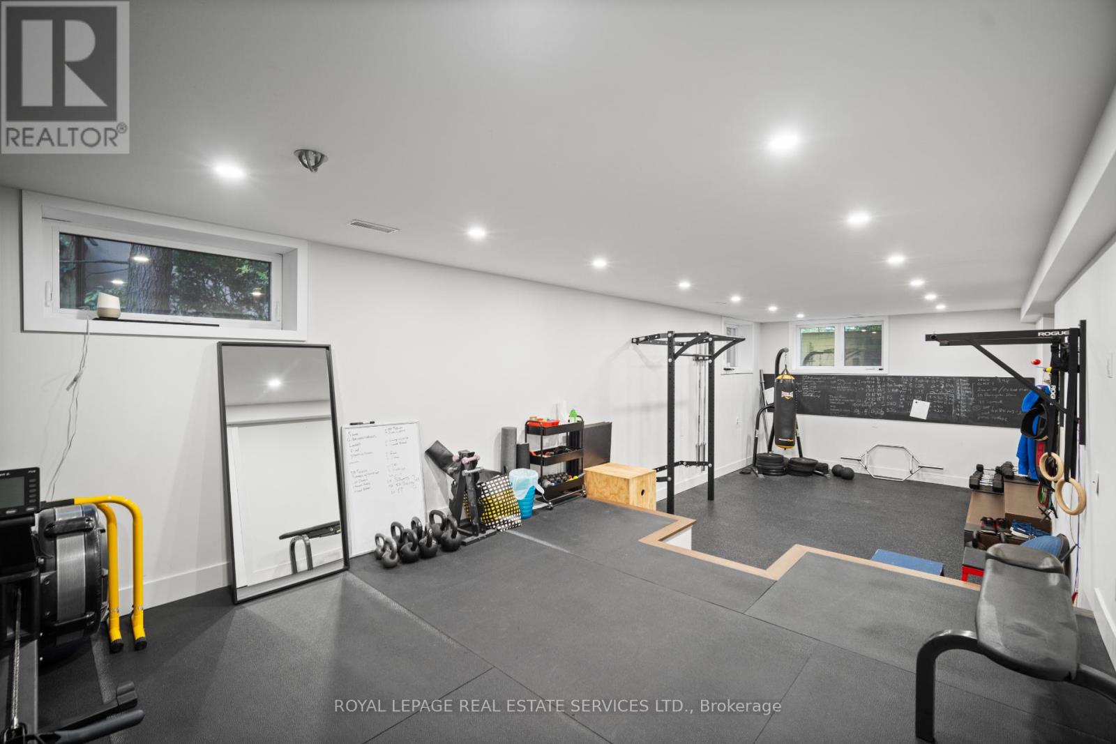 3 Friars Lane, Toronto, Ontario  M9A 1T6 - Photo 38 - W12512504