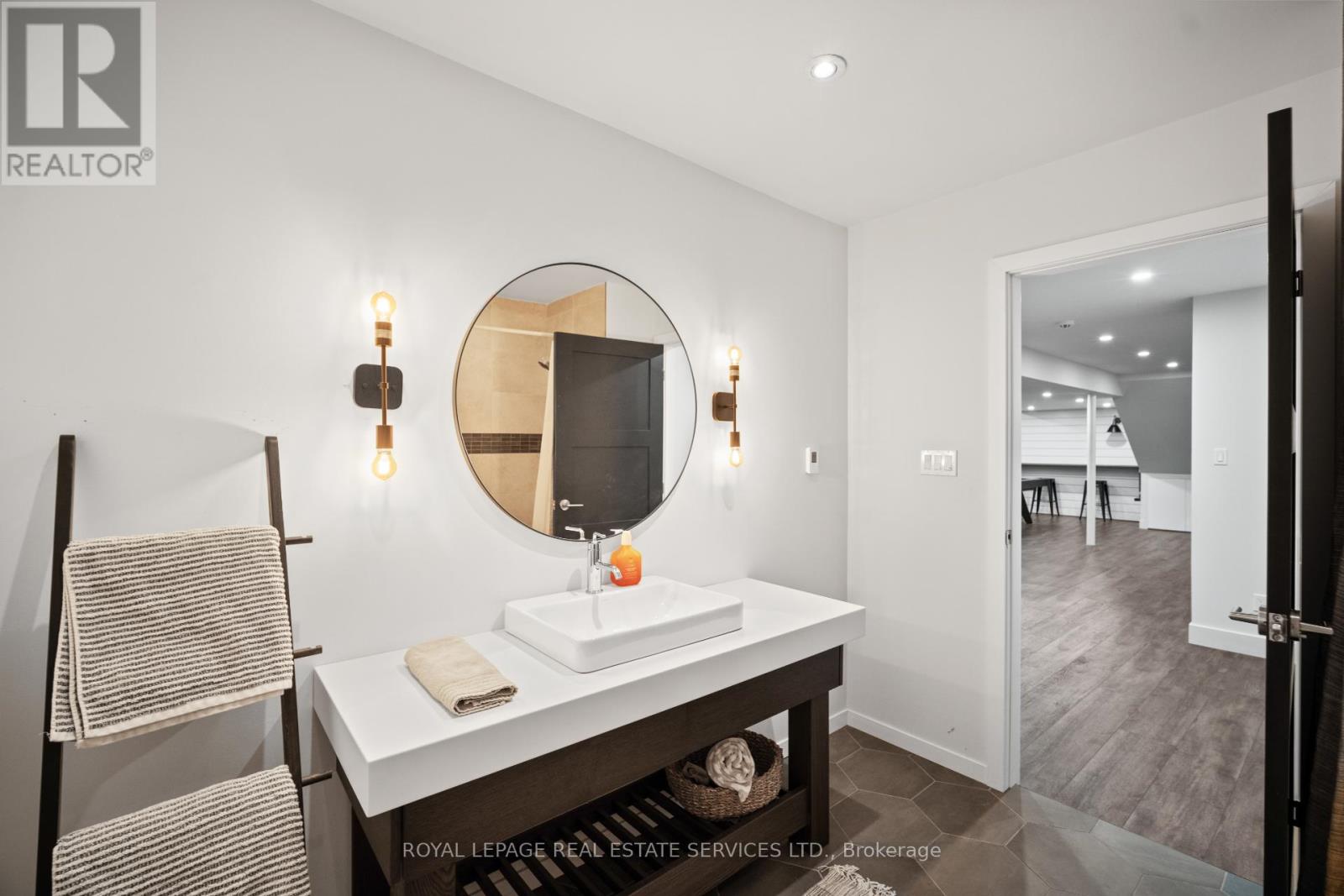 3 Friars Lane, Toronto, Ontario  M9A 1T6 - Photo 40 - W12512504