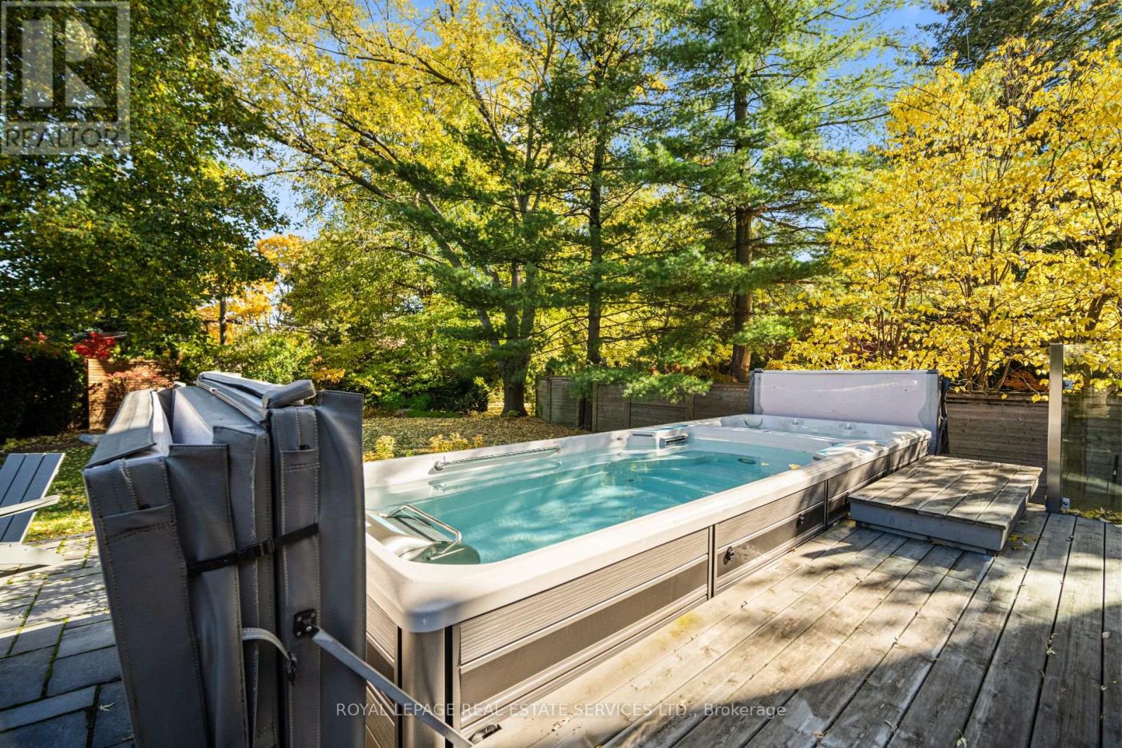 3 Friars Lane, Toronto, Ontario  M9A 1T6 - Photo 46 - W12512504