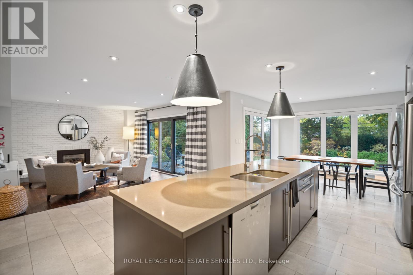 3 Friars Lane, Toronto, Ontario  M9A 1T6 - Photo 9 - W12512504