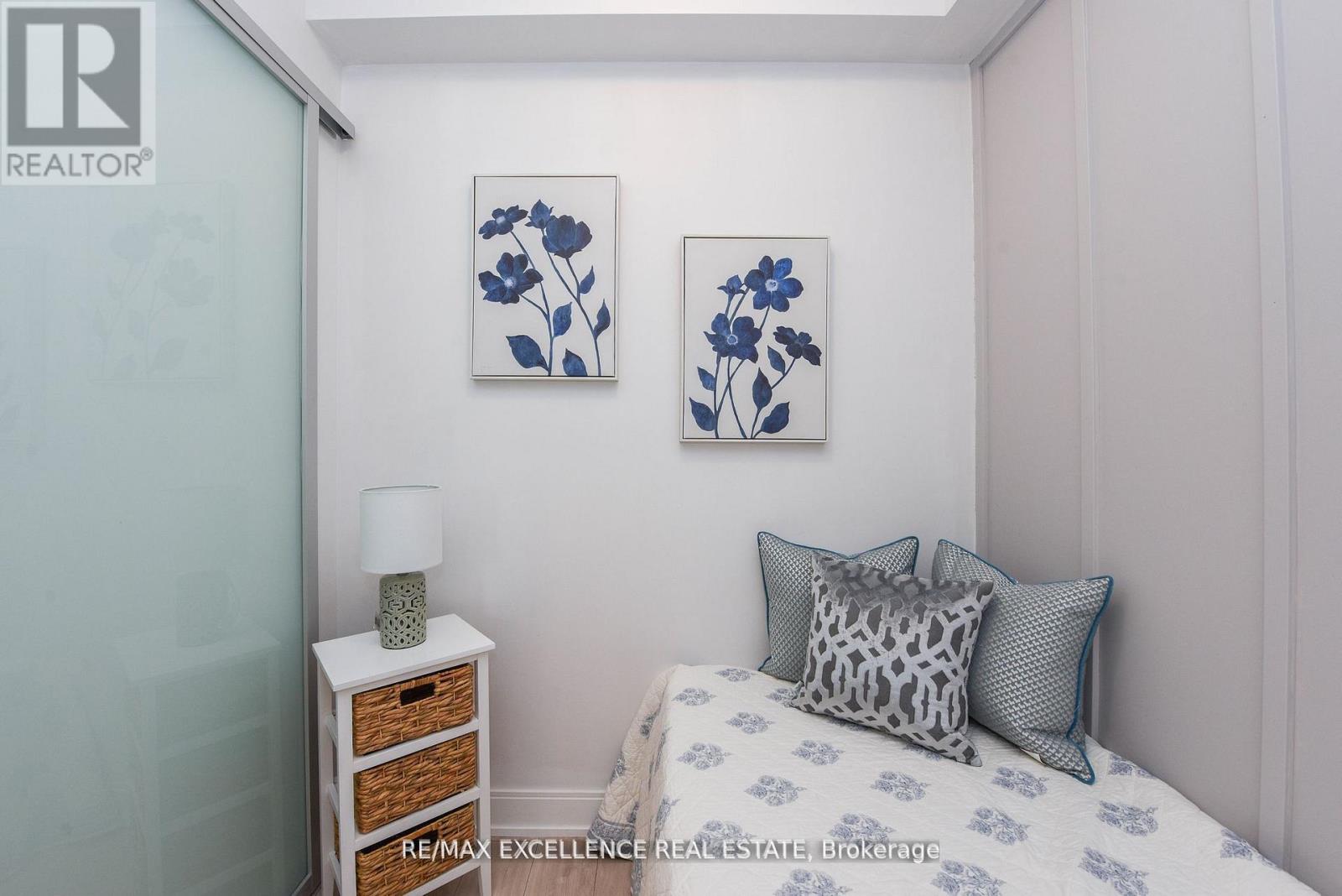 608 - 70 Annie Craig Drive, Toronto (Mimico), Ontario  M8V 0G2 - Photo 11 - W12512512