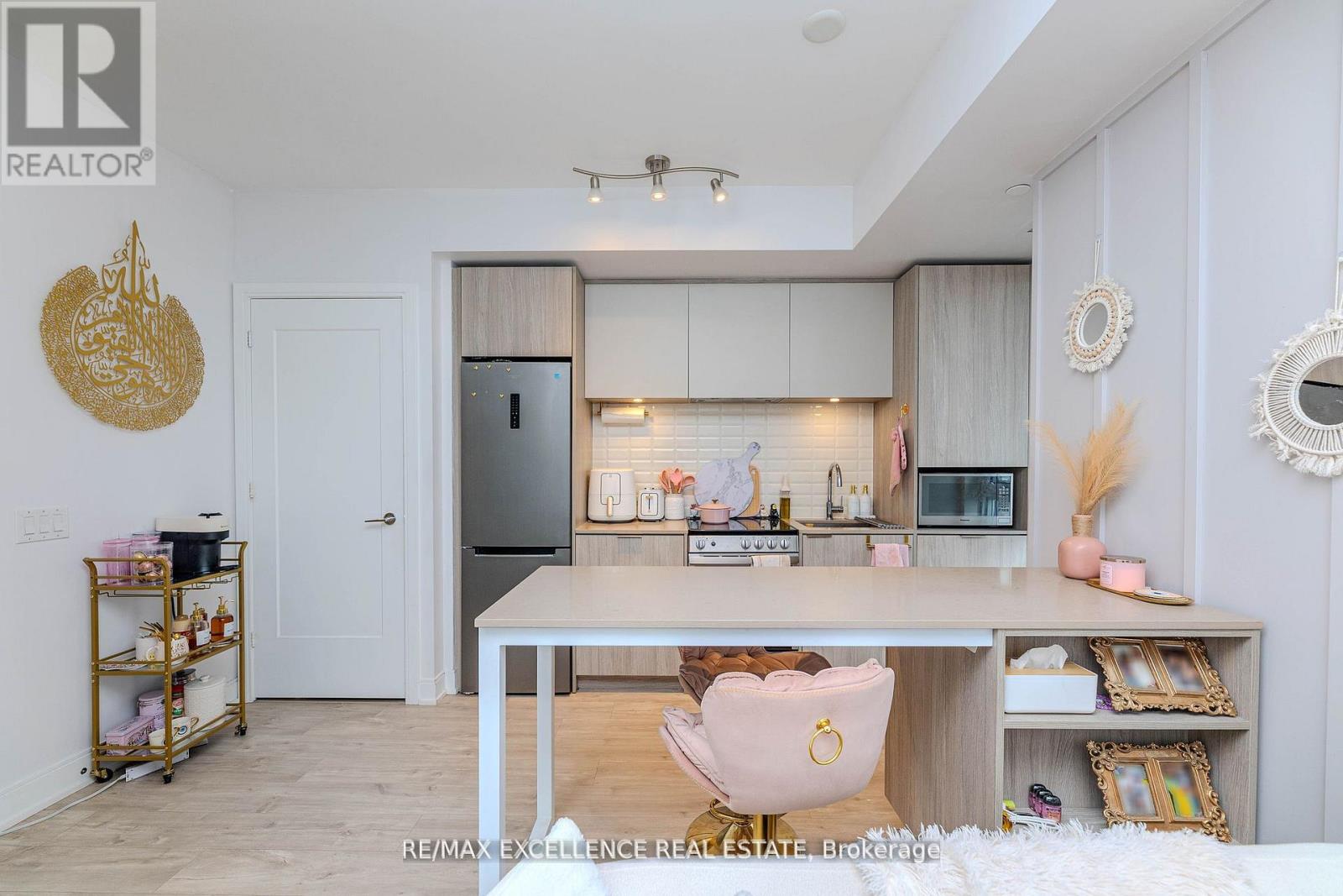 608 - 70 Annie Craig Drive, Toronto (Mimico), Ontario  M8V 0G2 - Photo 14 - W12512512