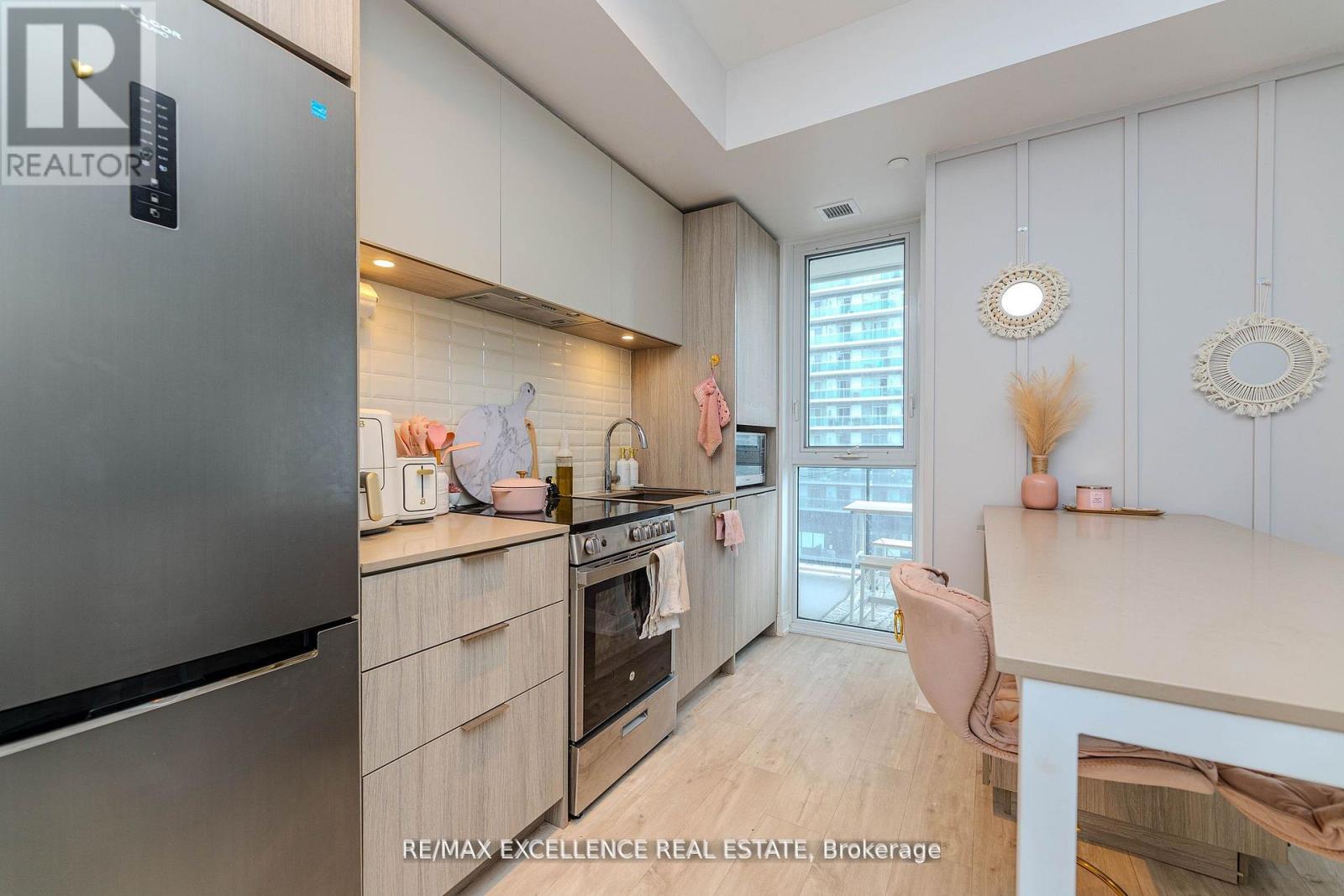 608 - 70 Annie Craig Drive, Toronto (Mimico), Ontario  M8V 0G2 - Photo 15 - W12512512