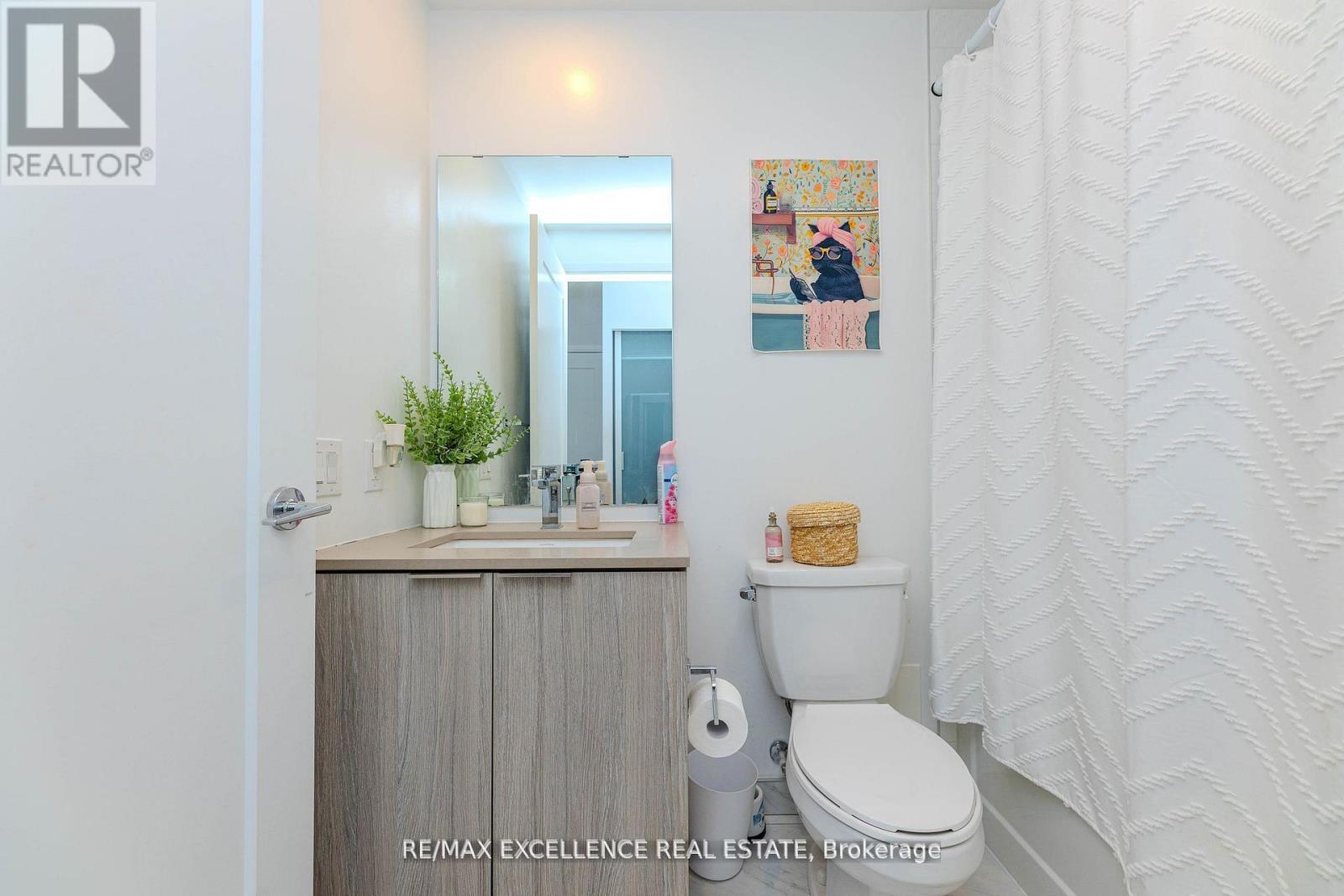 608 - 70 Annie Craig Drive, Toronto (Mimico), Ontario  M8V 0G2 - Photo 9 - W12512512