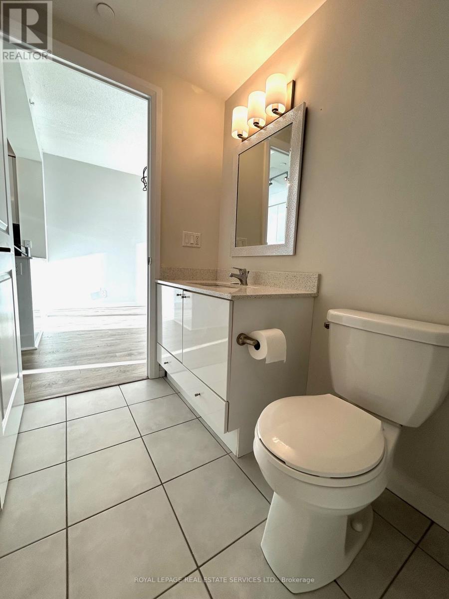 1701 - 55 Eglinton Avenue W, Mississauga, Ontario  L5R 0E4 - Photo 17 - W12512578