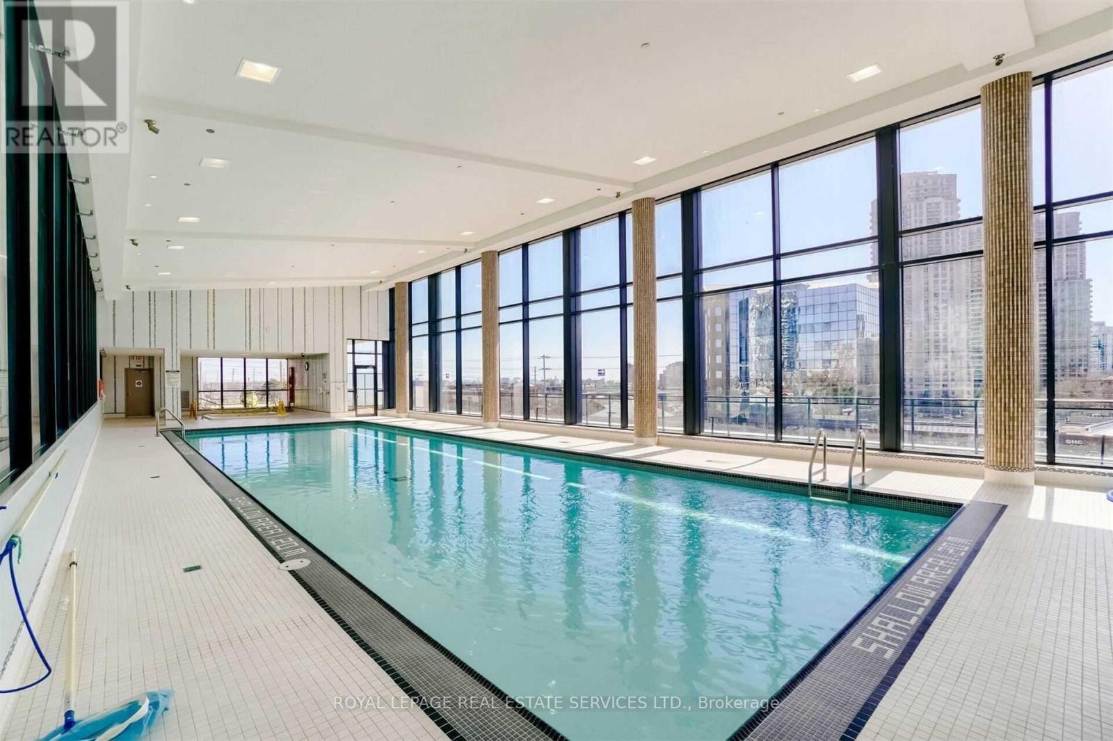 1701 - 55 Eglinton Avenue W, Mississauga, Ontario  L5R 0E4 - Photo 24 - W12512578