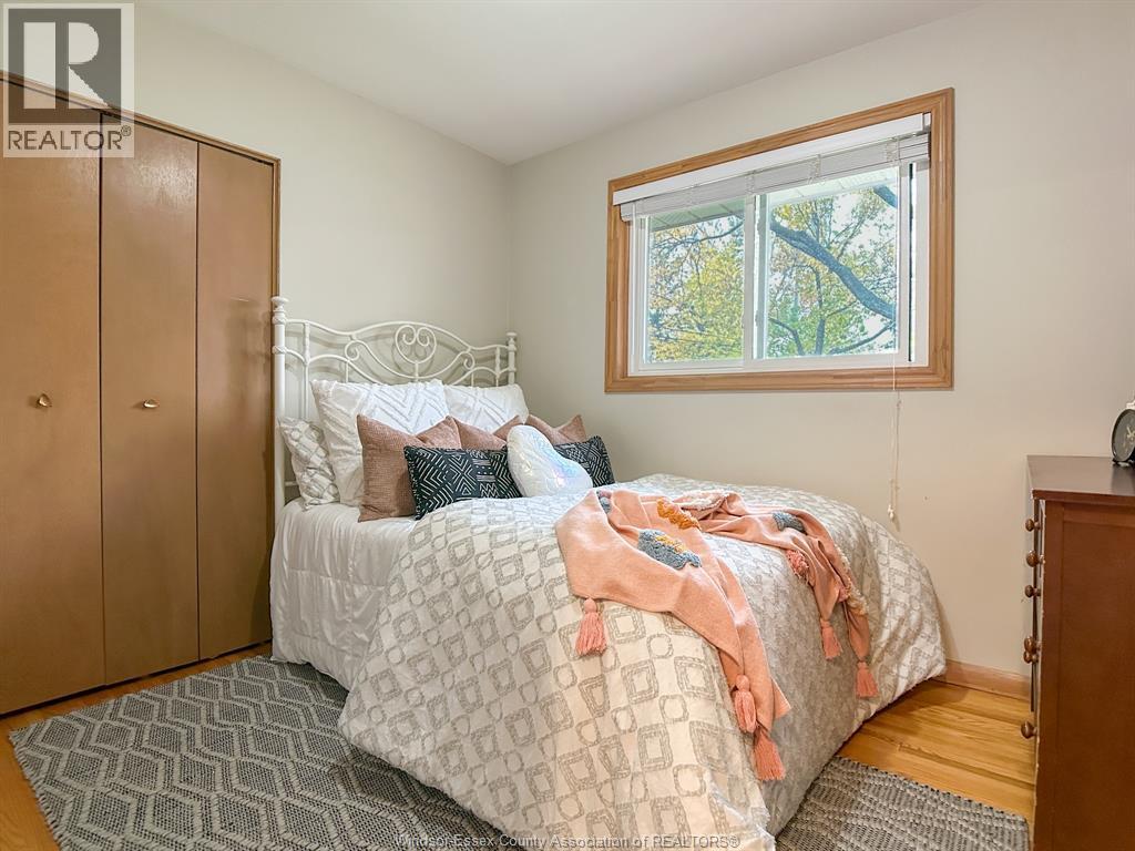 1096 Coventry, Windsor, Ontario N8X 3T6 - Photo 24 - 25028083