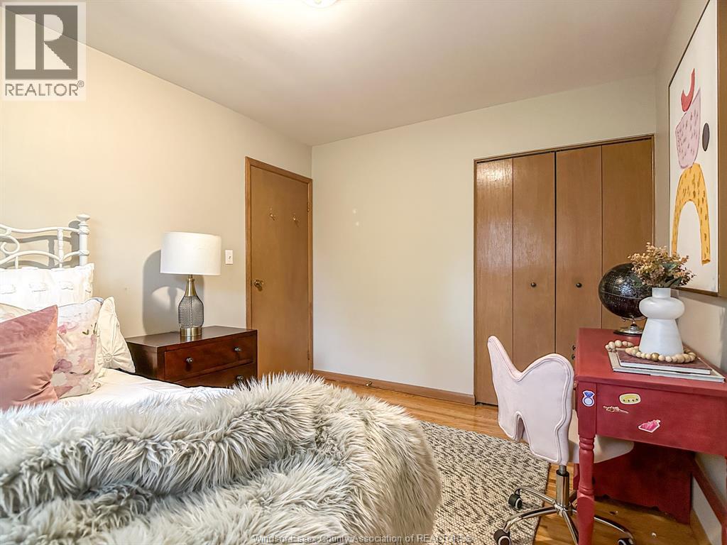 1096 Coventry, Windsor, Ontario N8X 3T6 - Photo 25 - 25028083