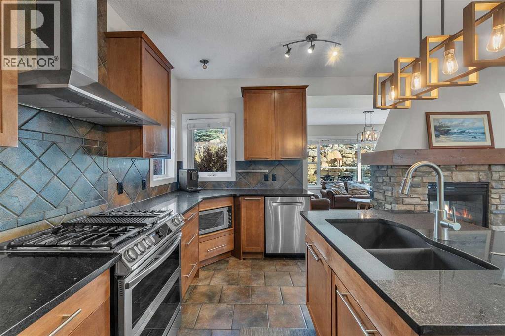 103 Aspen Stone Crescent Sw, Calgary, Alberta  T3H 5Y8 - Photo 14 - A2264941