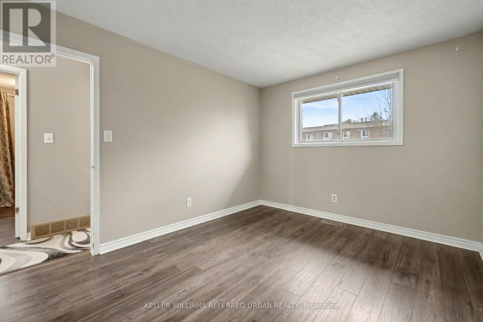 4 Deborah Court, St. Catharines, Ontario  L2P 3R6 - Photo 12 - X12512338