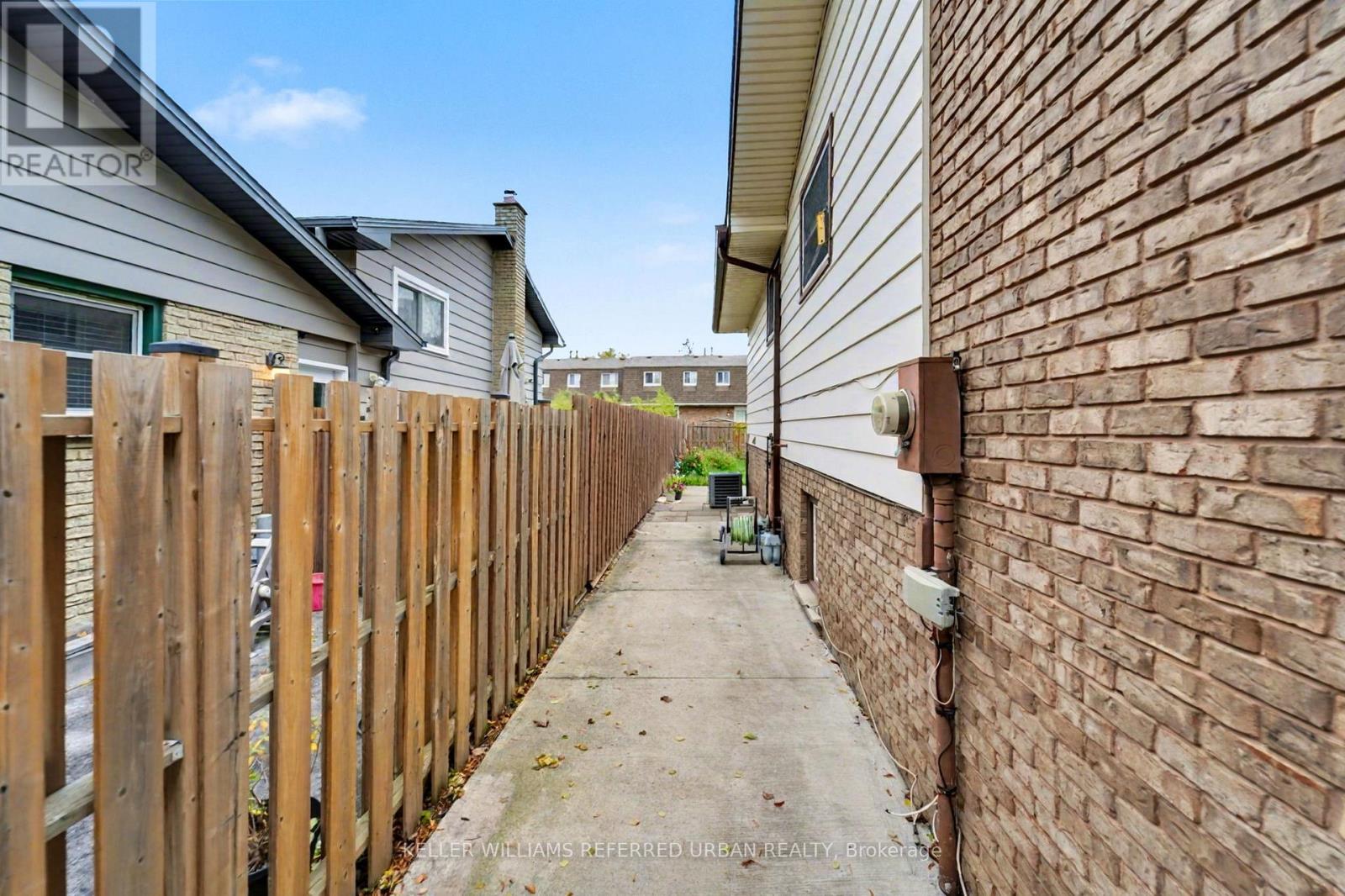 4 Deborah Court, St. Catharines, Ontario  L2P 3R6 - Photo 34 - X12512338