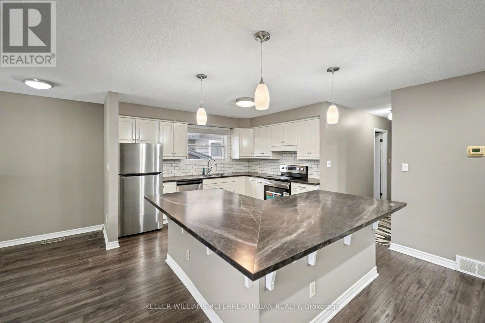 4 Deborah Court, St. Catharines, Ontario  L2P 3R6 - Photo 6 - X12512338