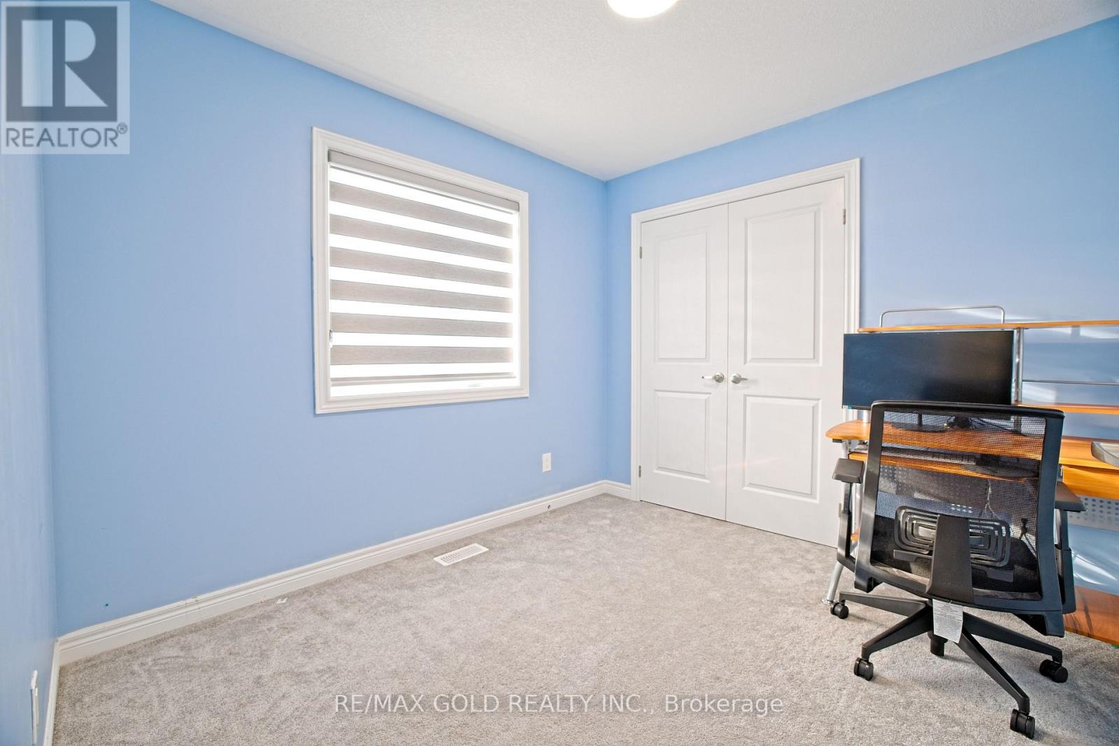 71 Gloria Street, Kitchener, Ontario  N2R 0R4 - Photo 23 - X12512348