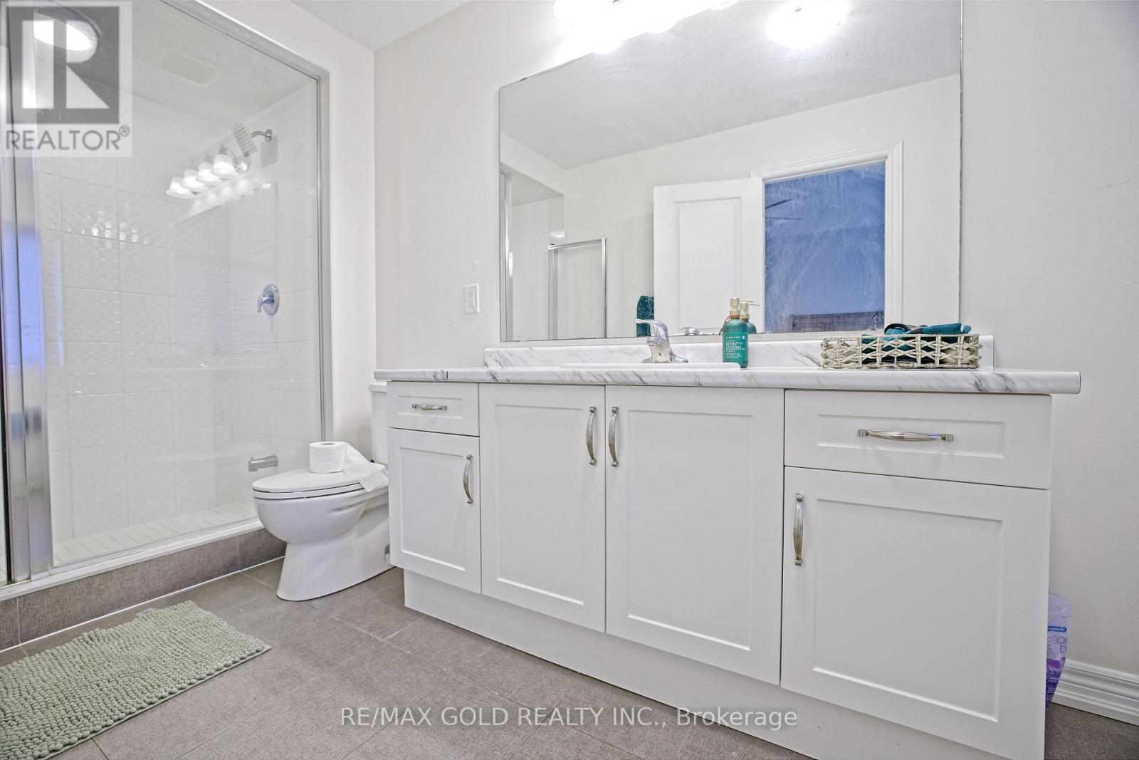 71 Gloria Street, Kitchener, Ontario  N2R 0R4 - Photo 32 - X12512348