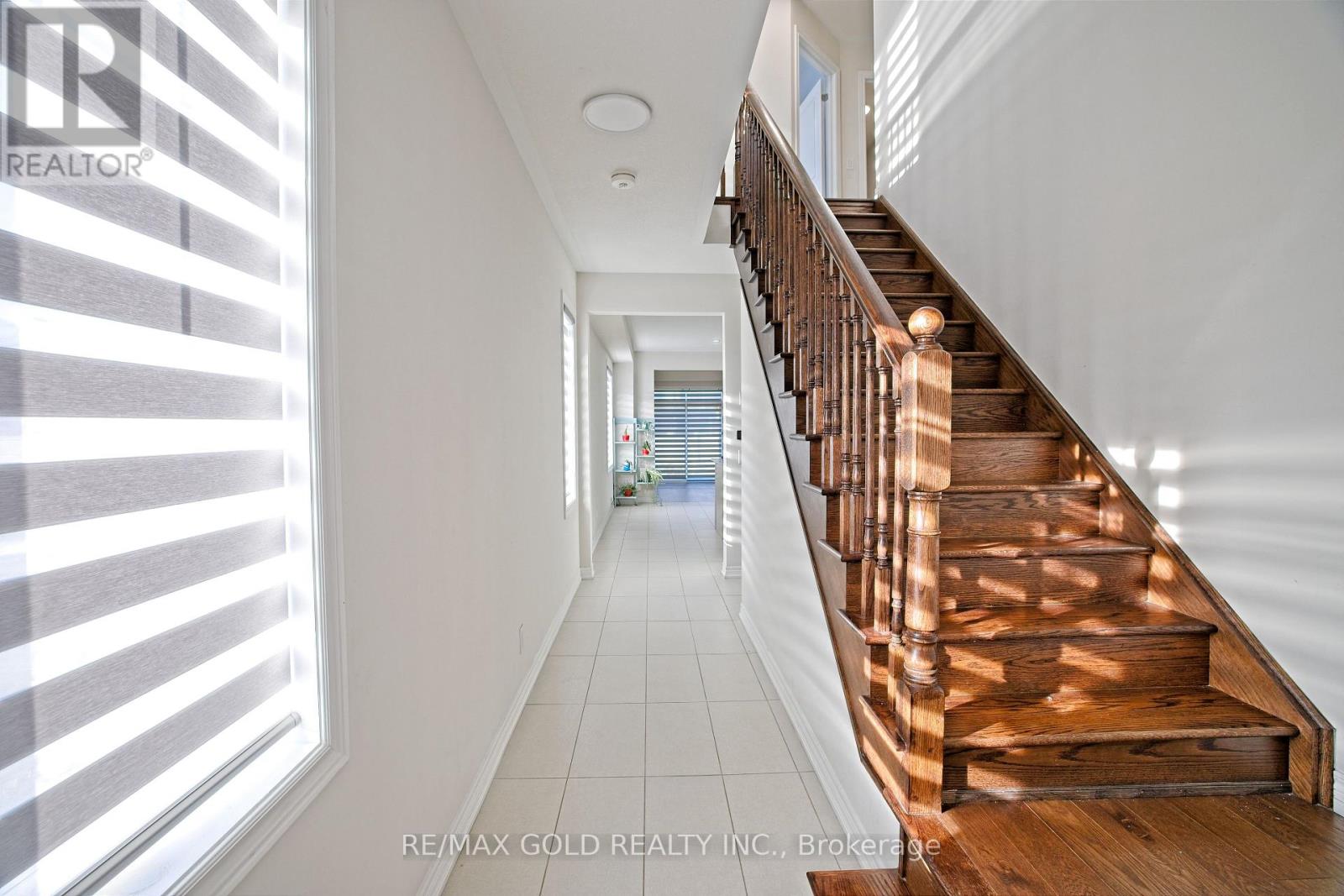 71 Gloria Street, Kitchener, Ontario  N2R 0R4 - Photo 5 - X12512348