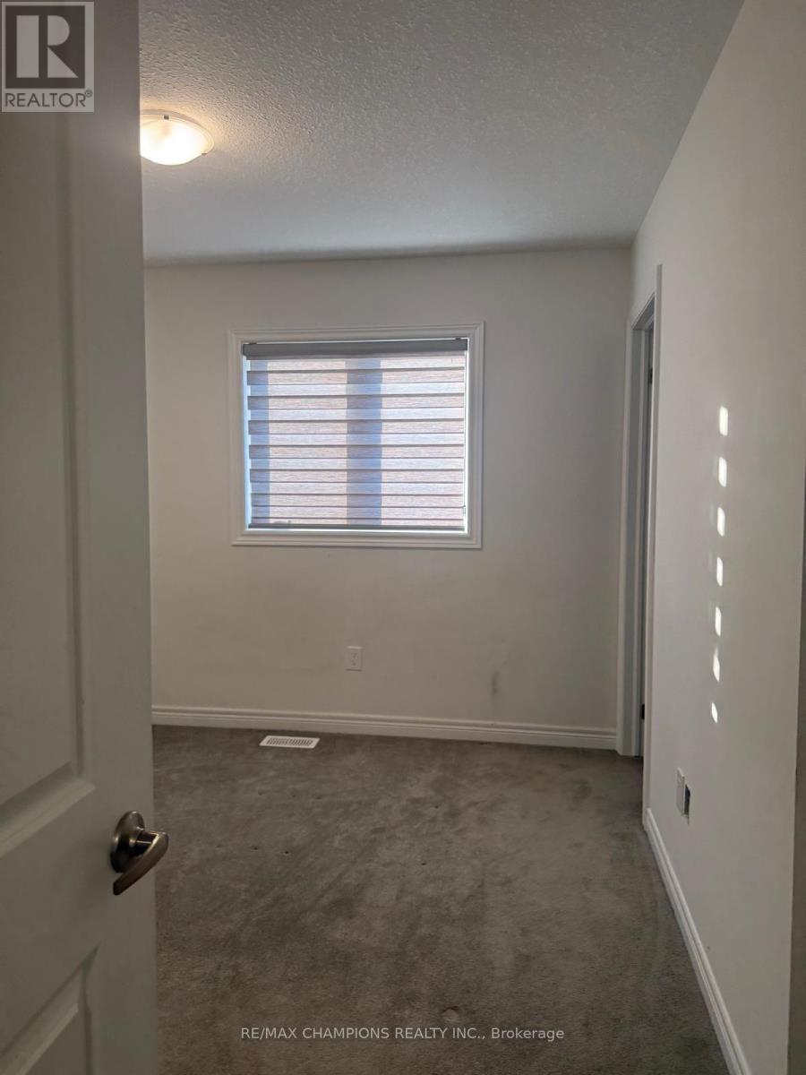 10 Radison Lane, Hamilton, Ontario  L8H 0B5 - Photo 25 - X12512380