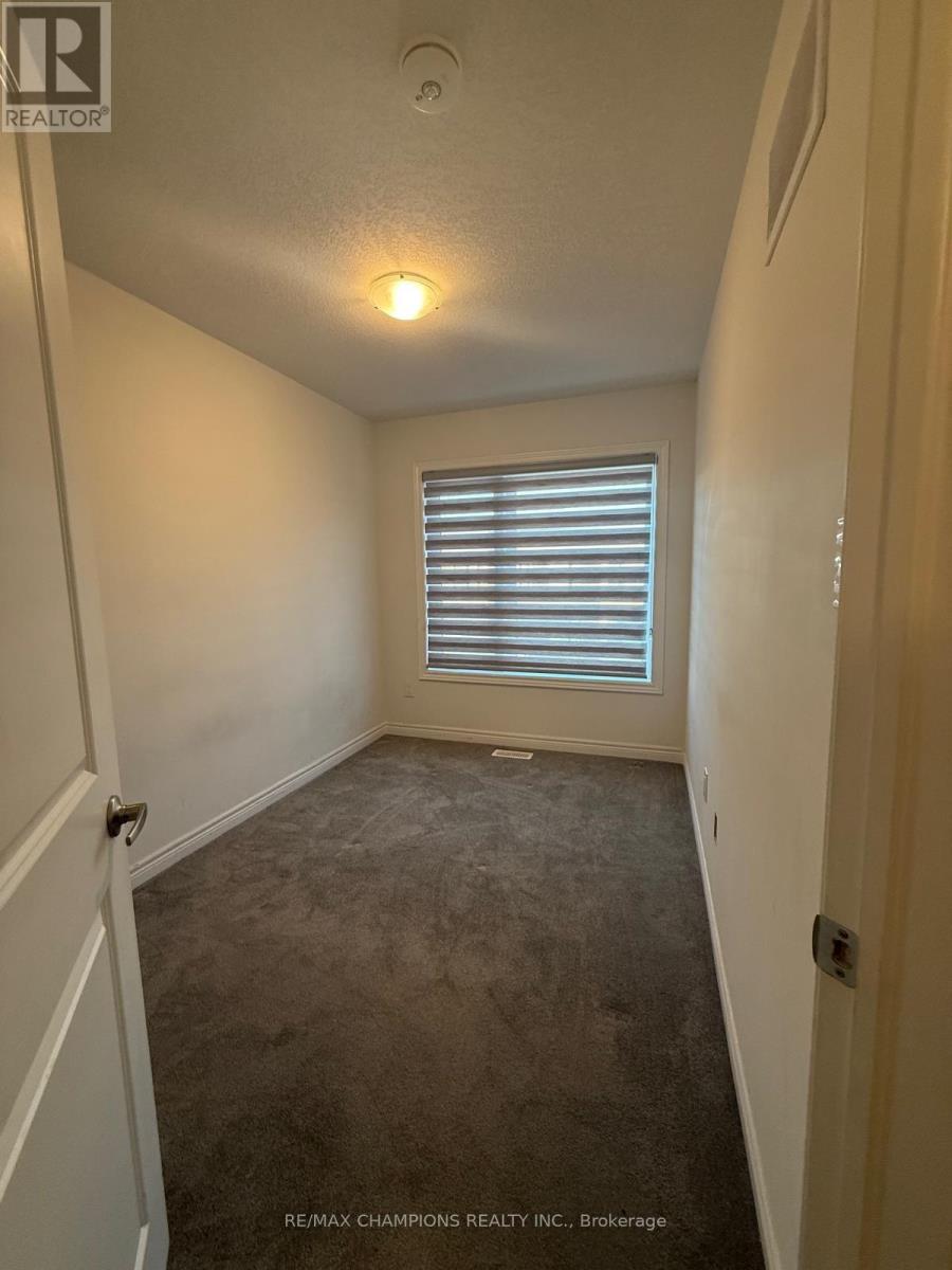 10 Radison Lane, Hamilton, Ontario  L8H 0B5 - Photo 32 - X12512380