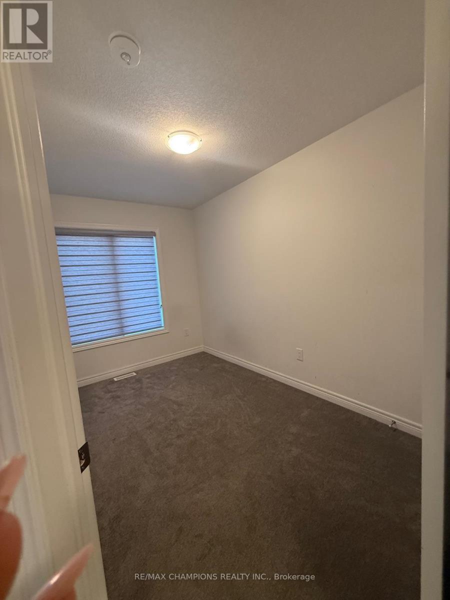 10 Radison Lane, Hamilton, Ontario  L8H 0B5 - Photo 33 - X12512380