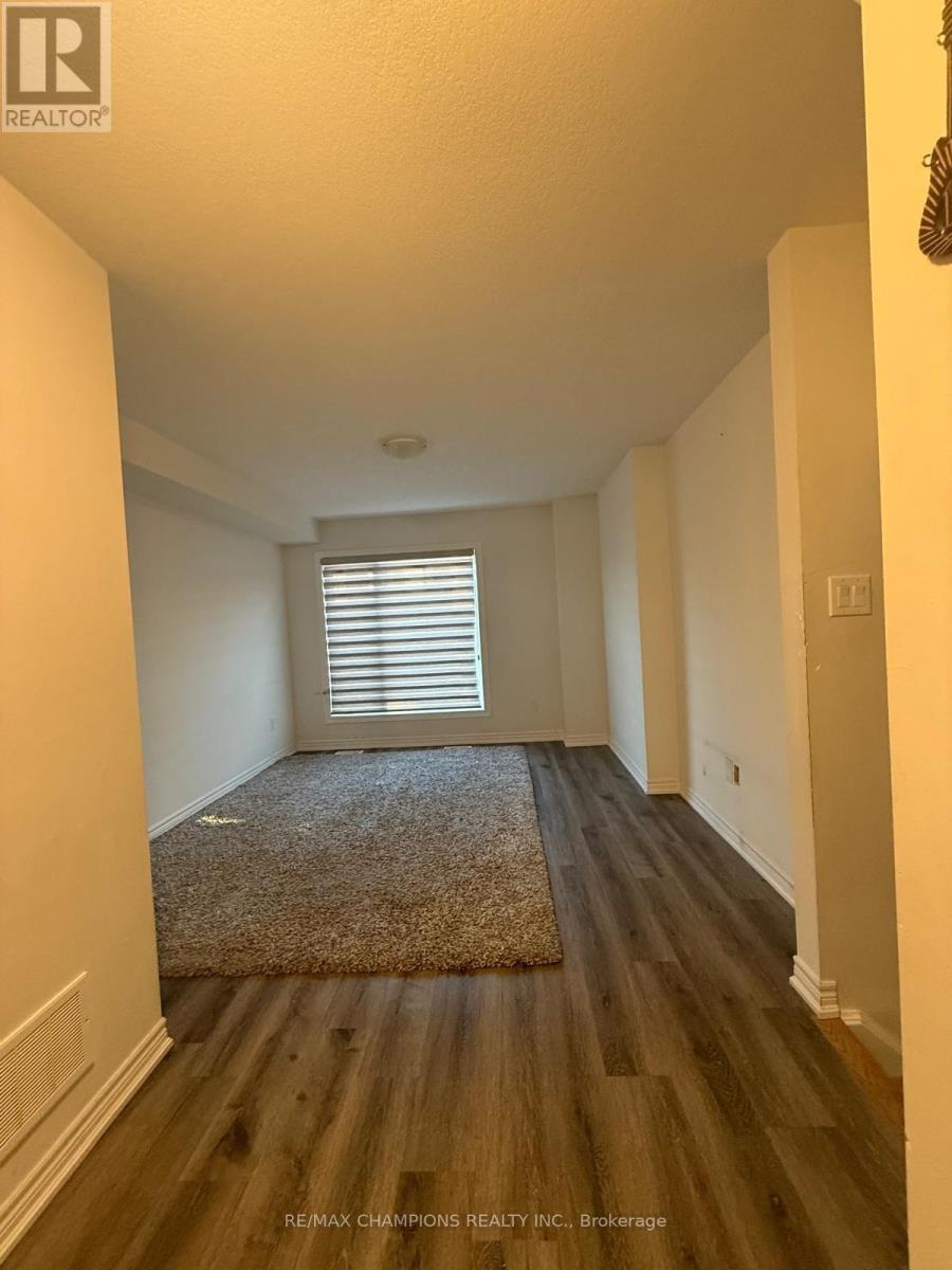 10 Radison Lane, Hamilton, Ontario  L8H 0B5 - Photo 34 - X12512380