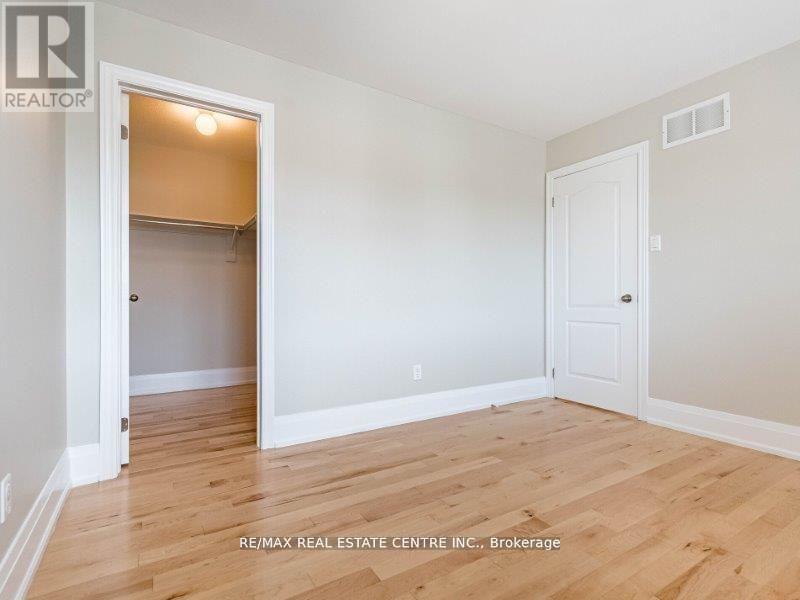 4 Panorama Way, Hamilton, Ontario  L8E 6C6 - Photo 29 - X12512392