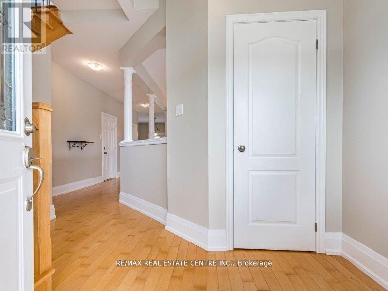 4 Panorama Way, Hamilton, Ontario  L8E 6C6 - Photo 5 - X12512392