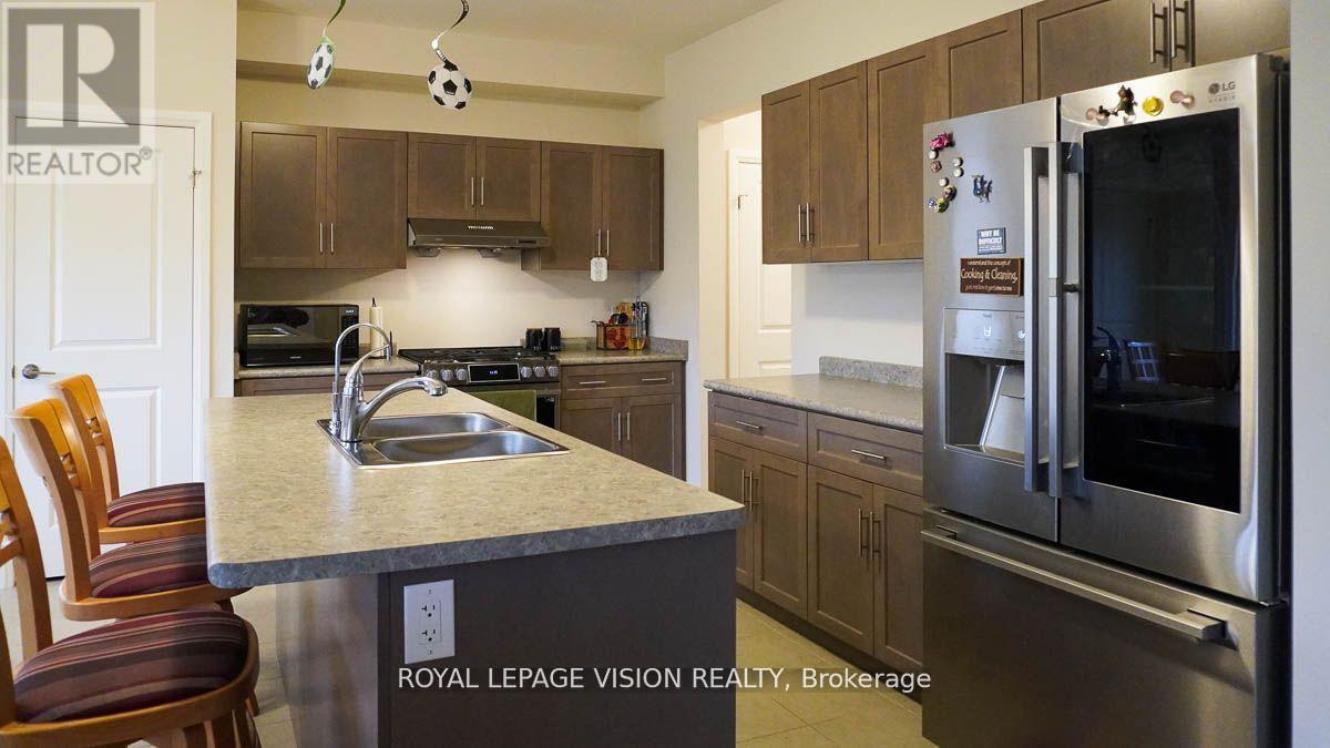 155 Bur Oak Drive, Thorold, Ontario  L2V 4Y6 - Photo 12 - X12512420