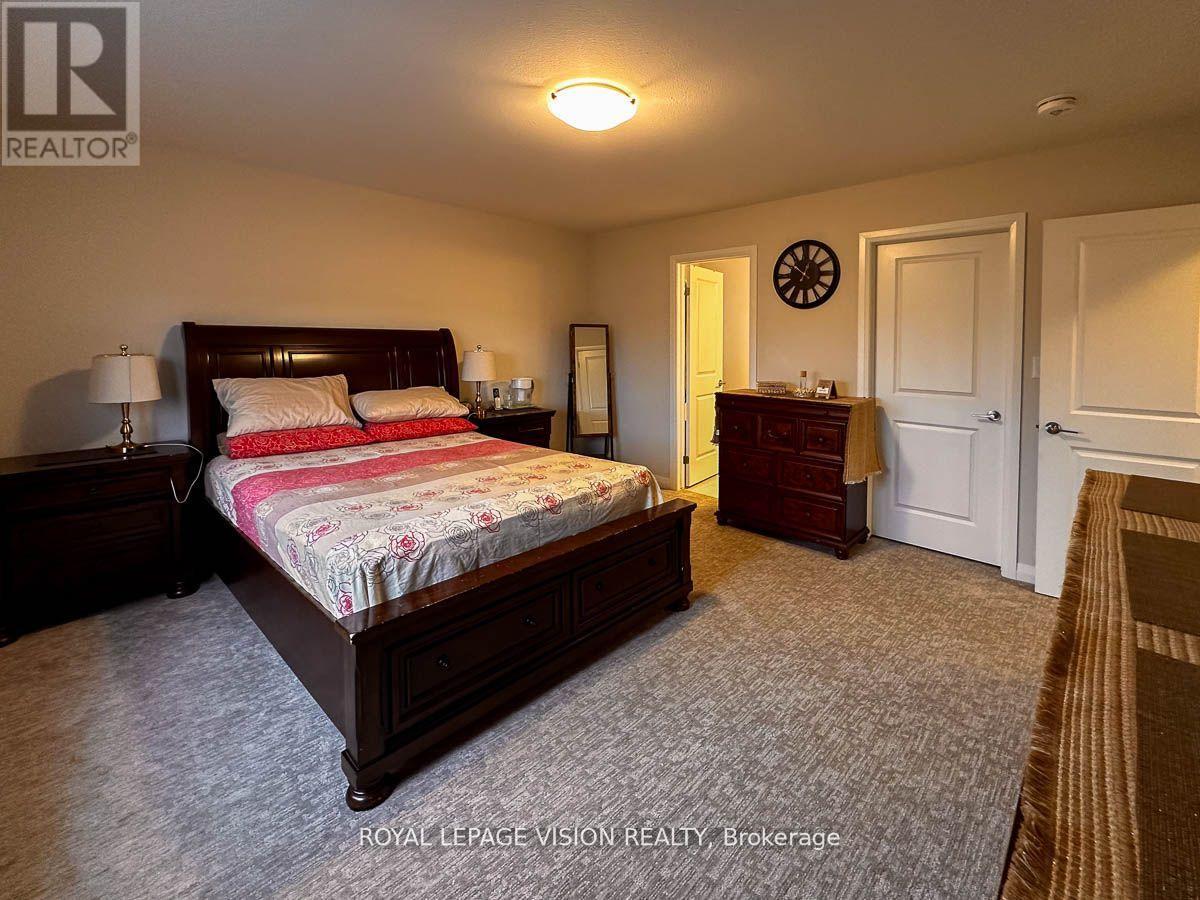 155 Bur Oak Drive, Thorold, Ontario  L2V 4Y6 - Photo 19 - X12512420