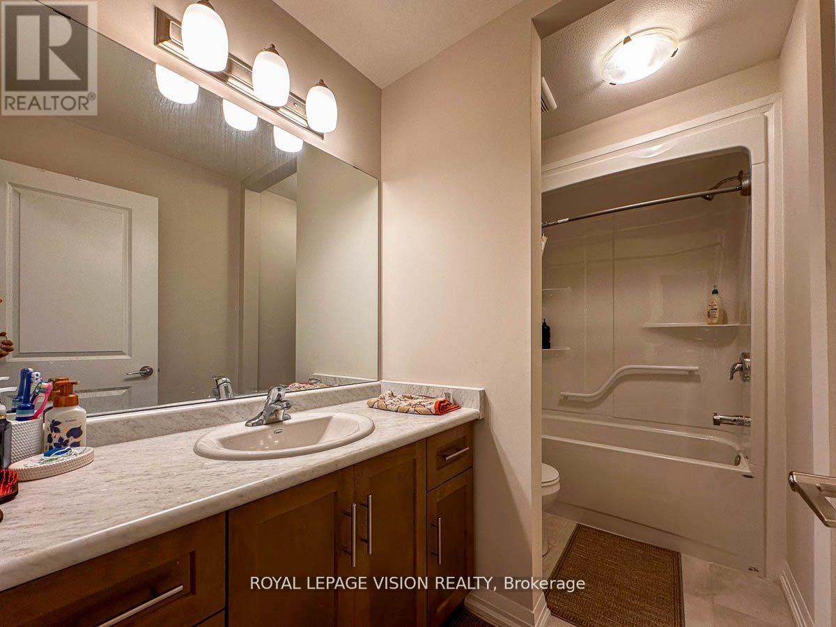 155 Bur Oak Drive, Thorold, Ontario  L2V 4Y6 - Photo 24 - X12512420