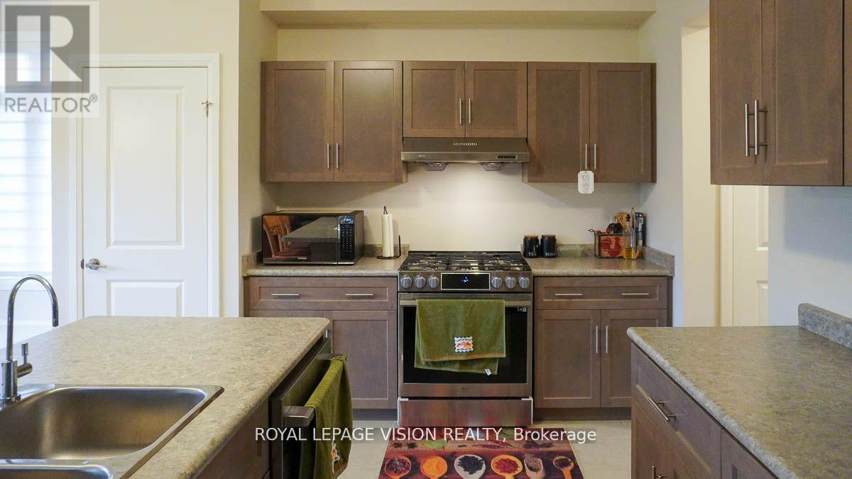 155 Bur Oak Drive, Thorold, Ontario  L2V 4Y6 - Photo 6 - X12512420